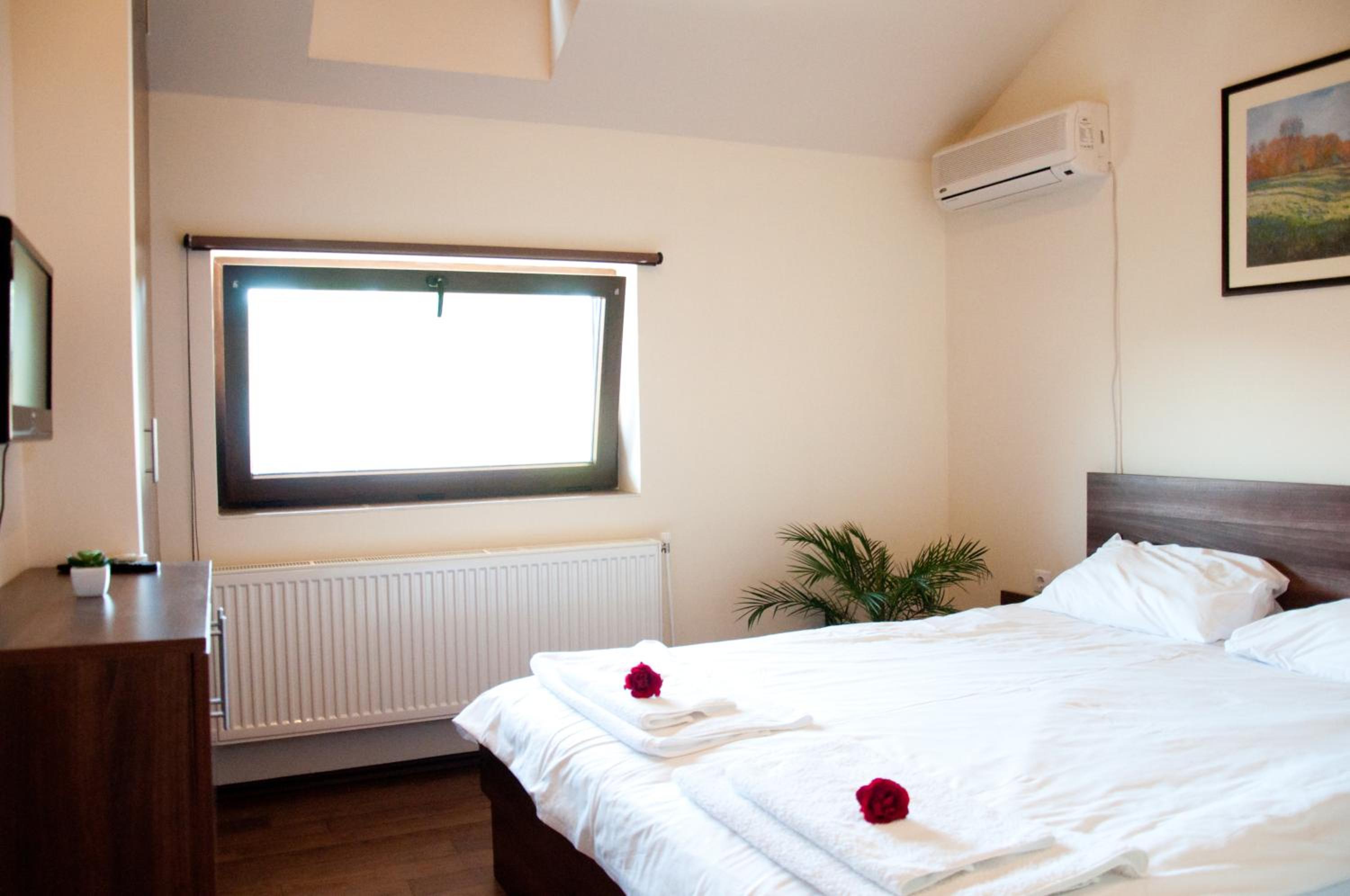 Double Room - Attic photo 1
