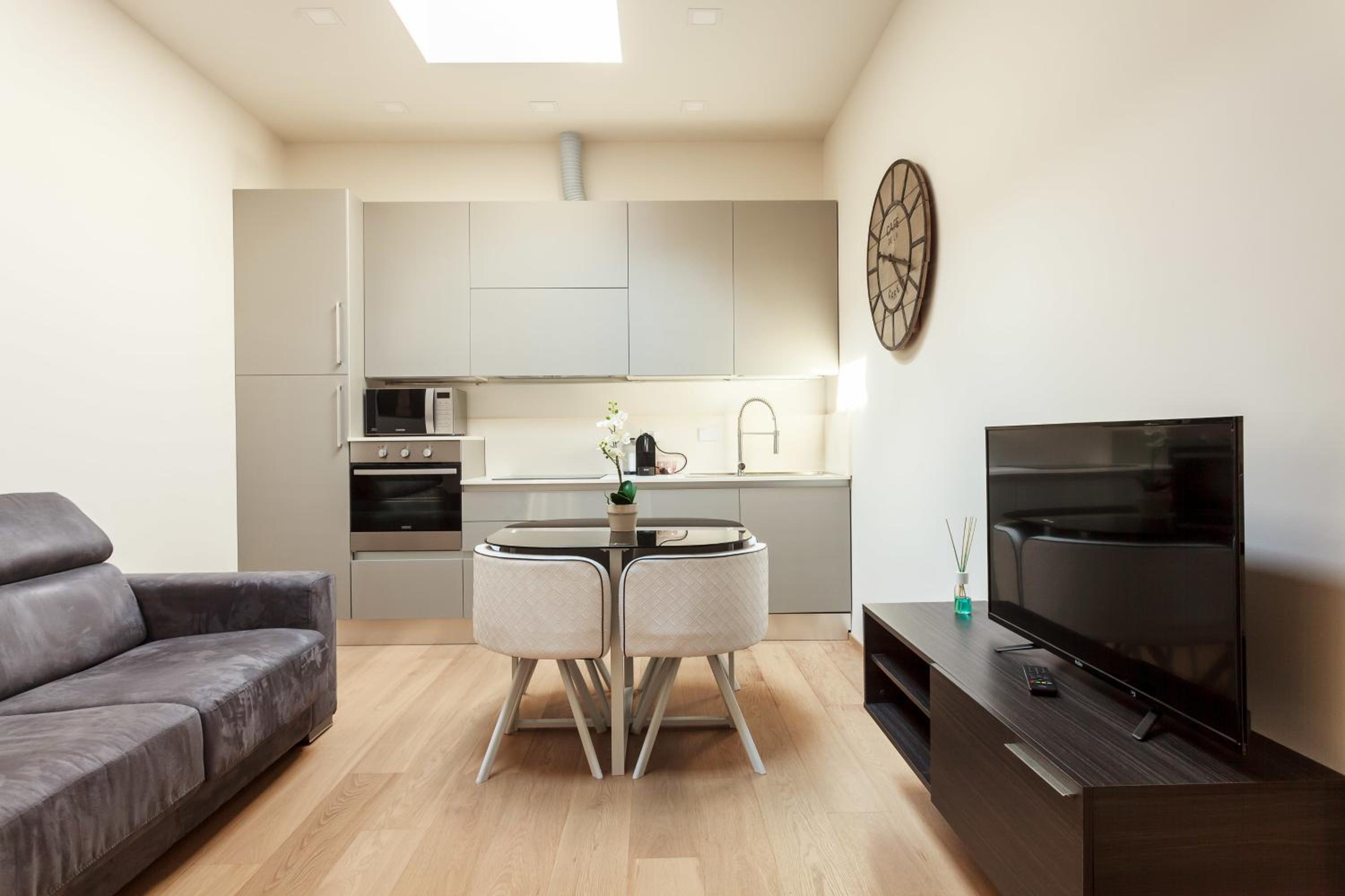 Deluxe Apartment - Photo 14