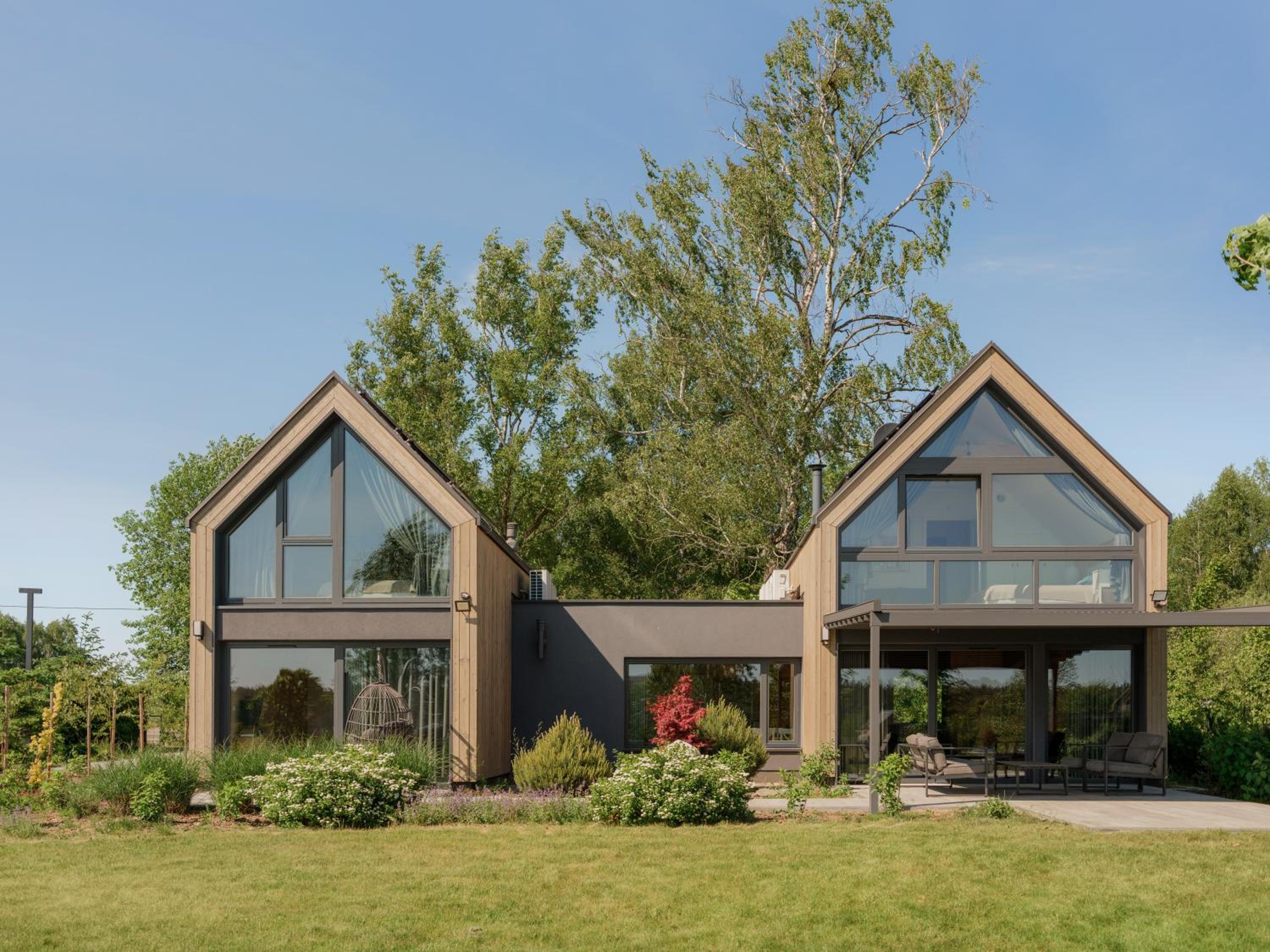 Four-Bedroom House photo 1