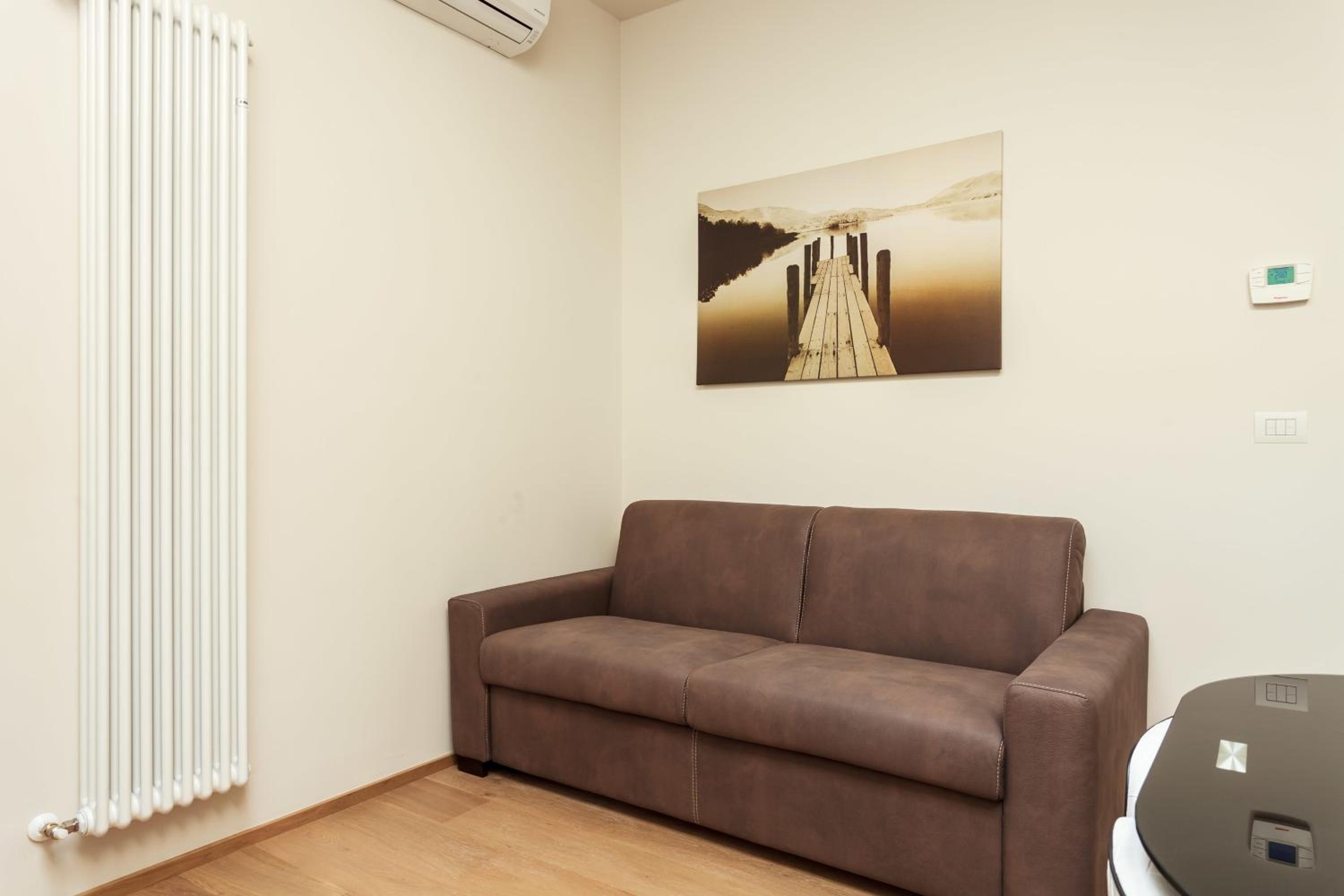 Deluxe Apartment - Photo 7