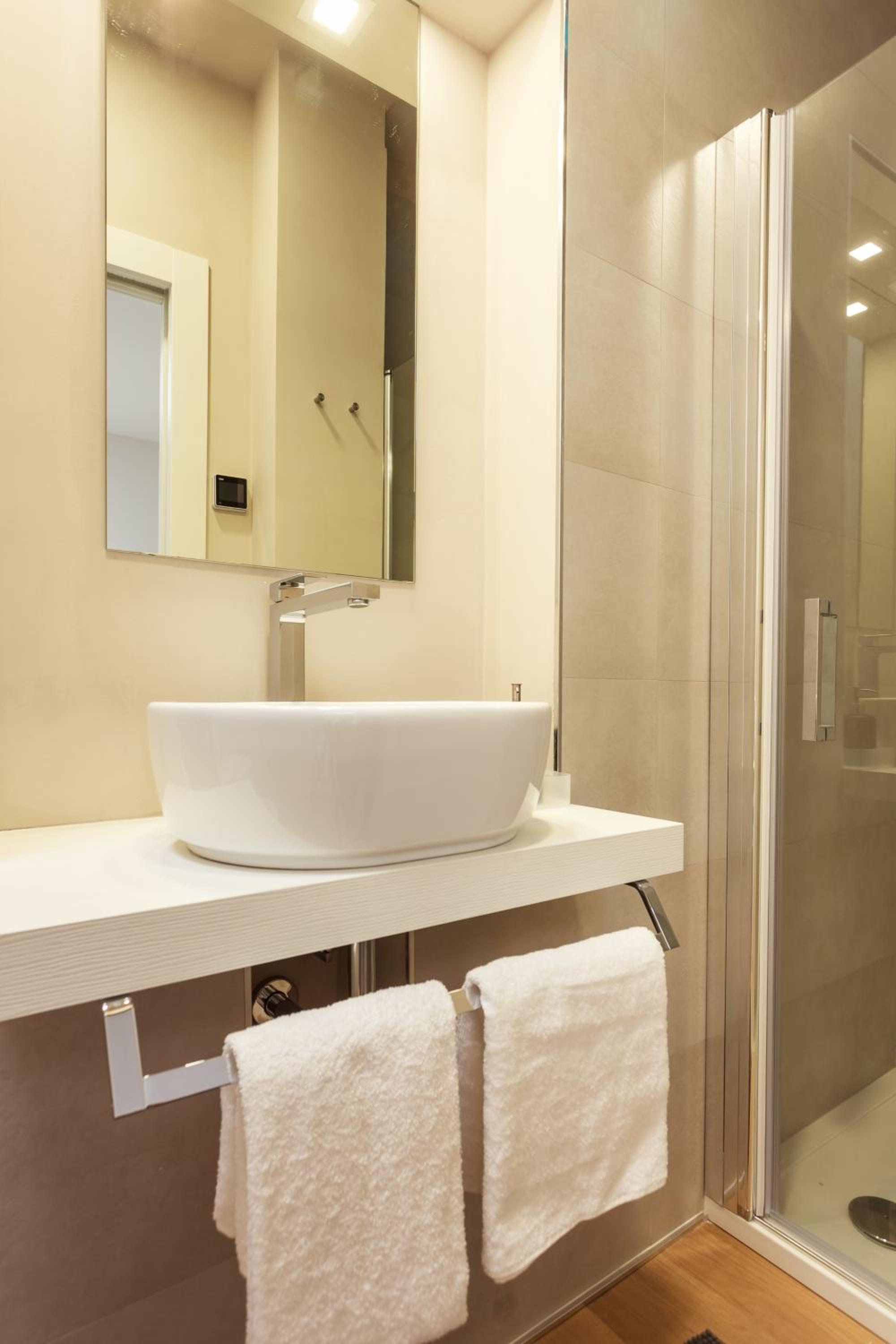 One-Bedroom Apartment - Photo 14