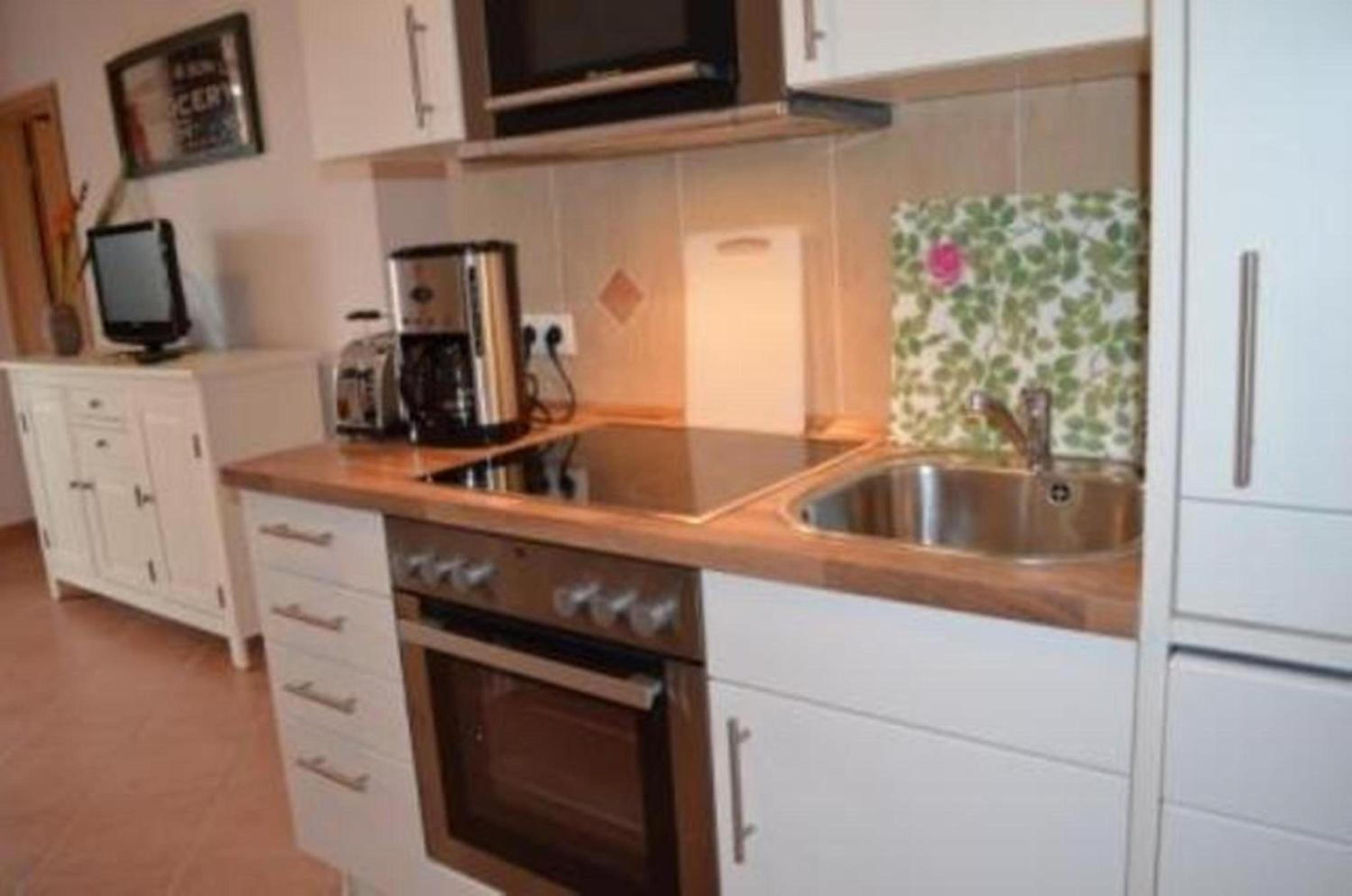 Two-Bedroom Apartment (2-4 Adults) photo 3