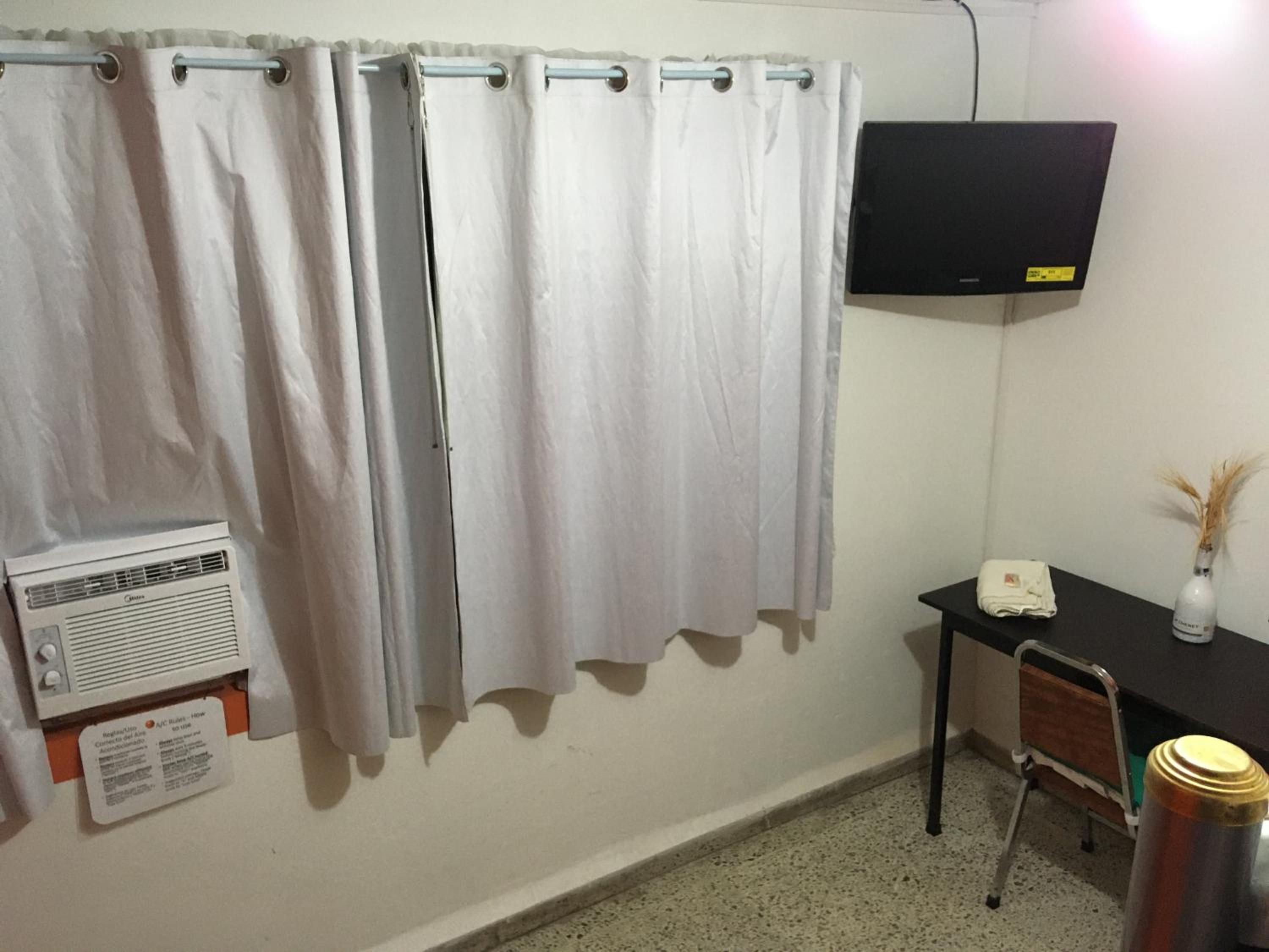 Basic Triple Room photo 3