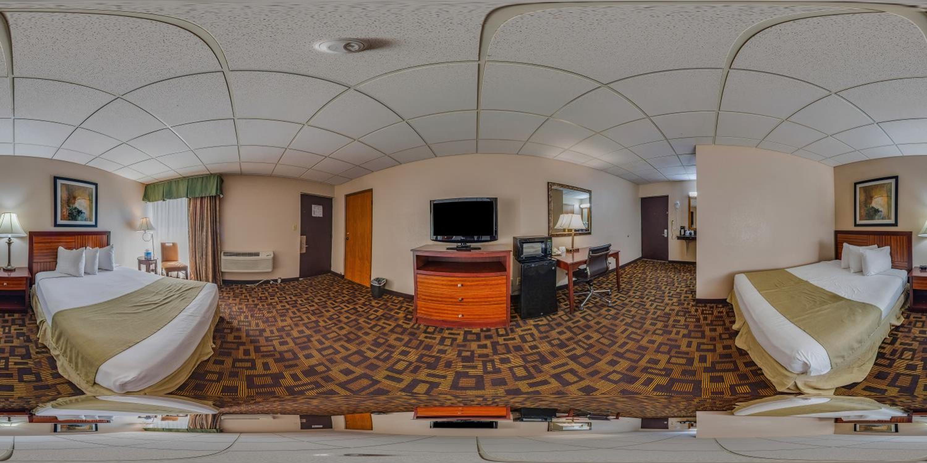 Accessible Queen Room with 2 Queen Beds/Tub - Non Smoking - Photo 3