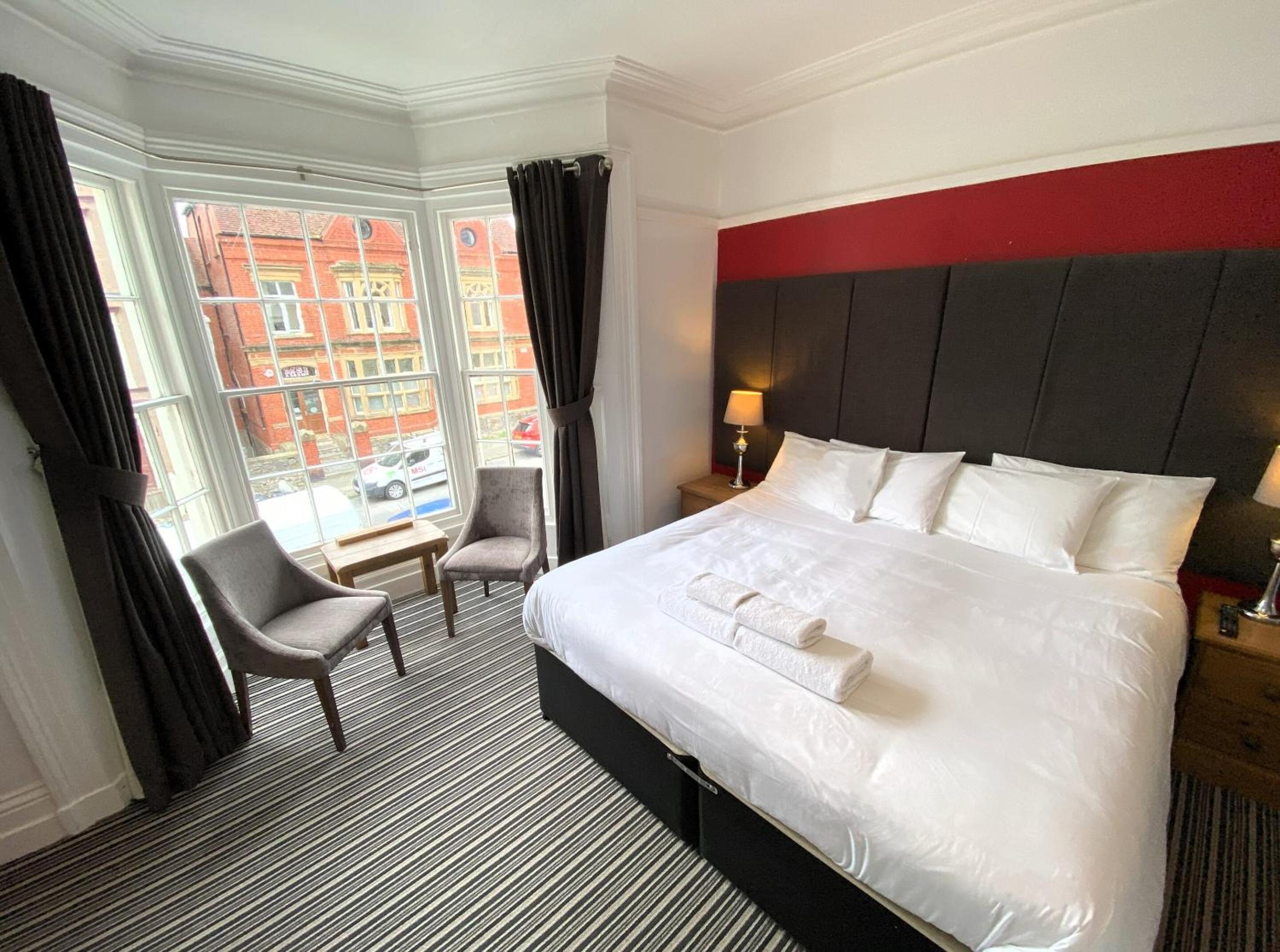 Double Room with Private Bathroom photo 1