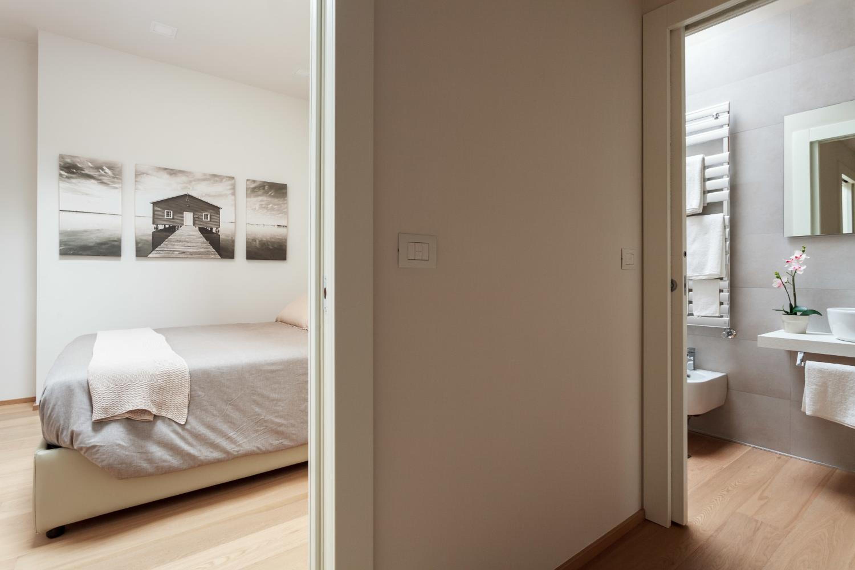 Two-Bedroom Apartment - Photo 5