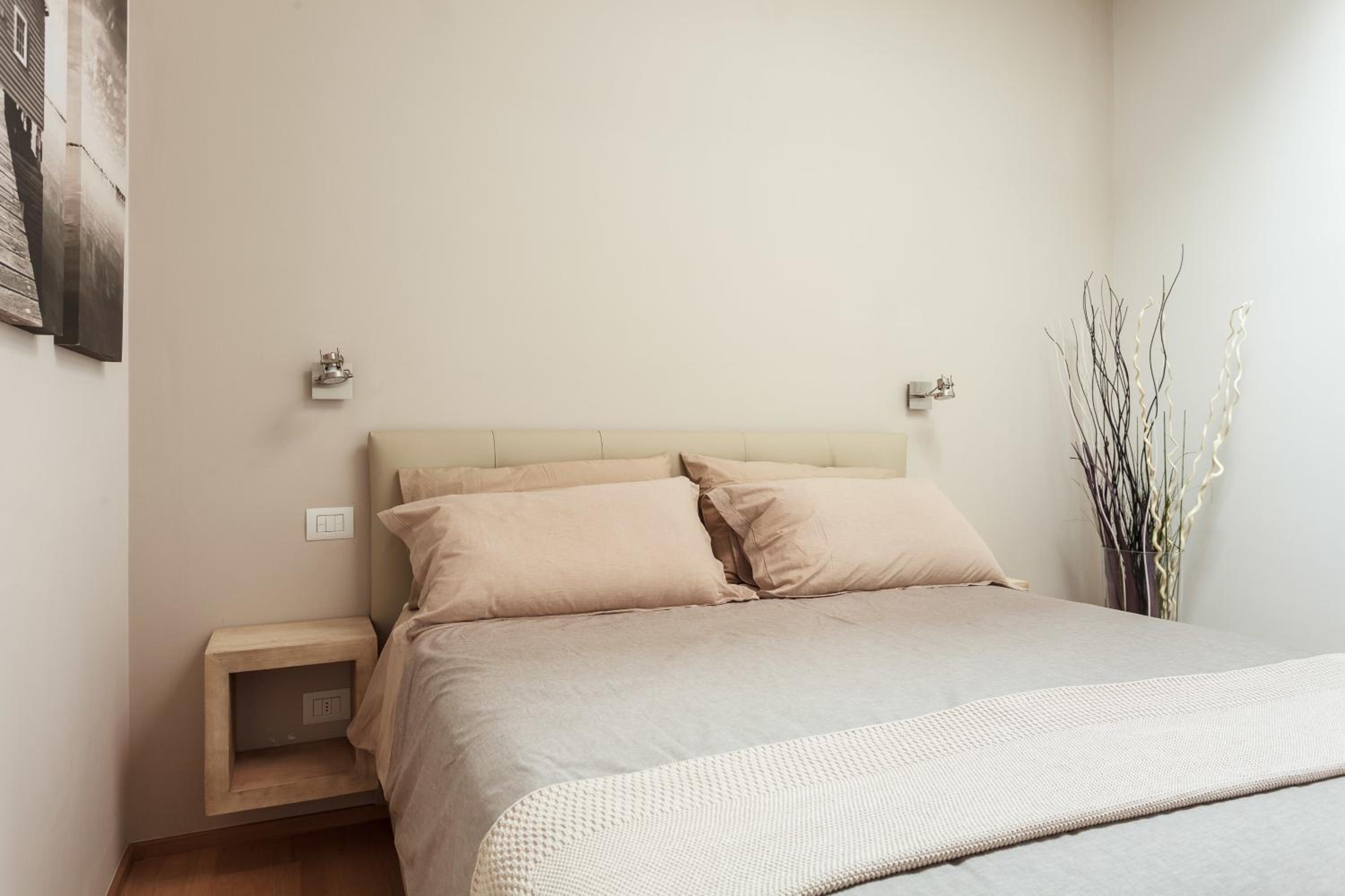 Two-Bedroom Apartment - Photo 20