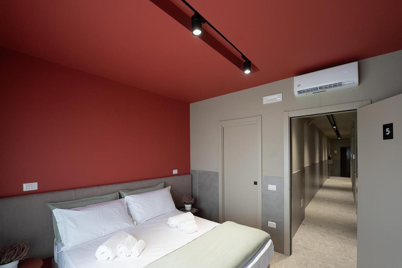 Double or Twin Room with Sea View