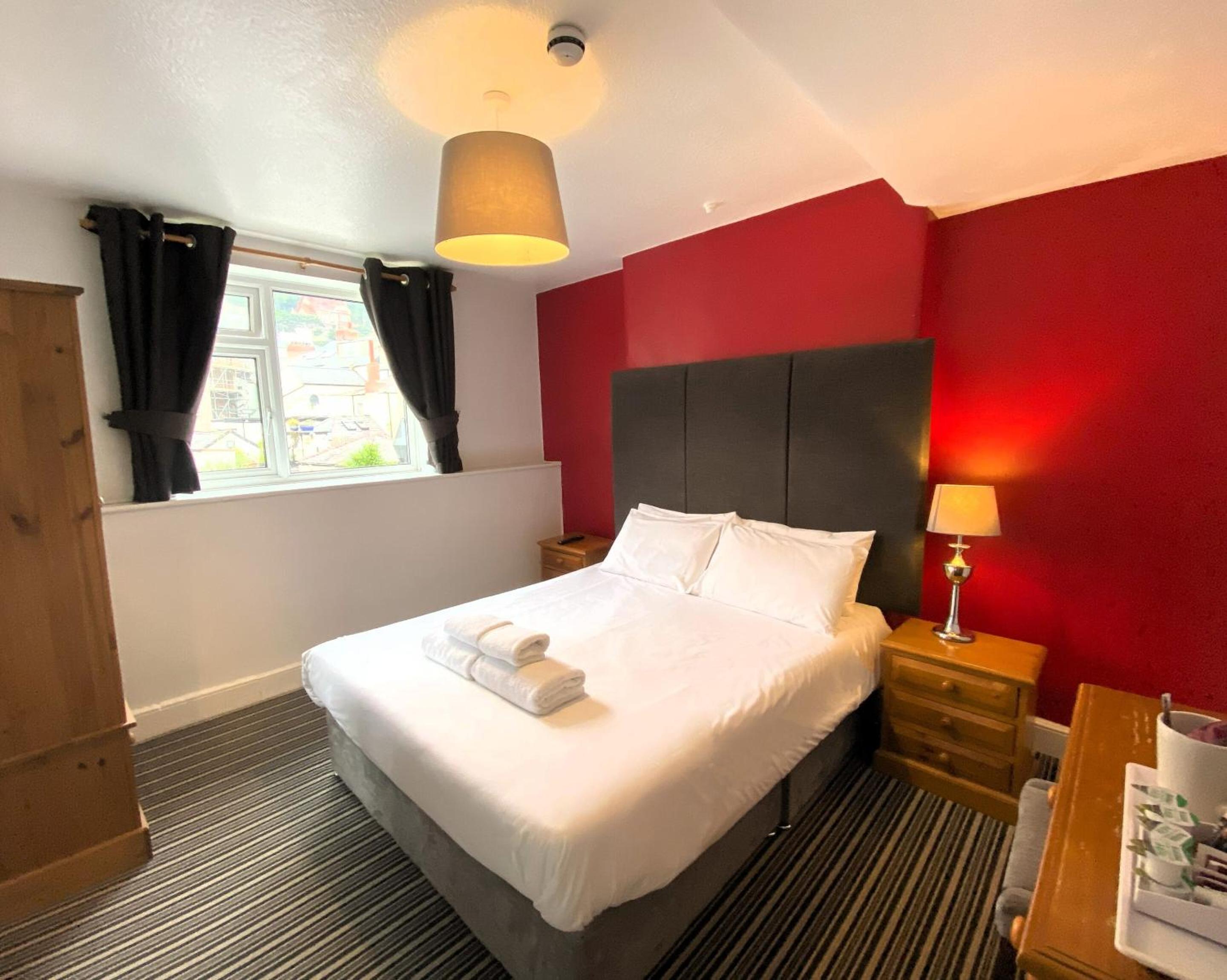 Double Room with Private Bathroom photo 2