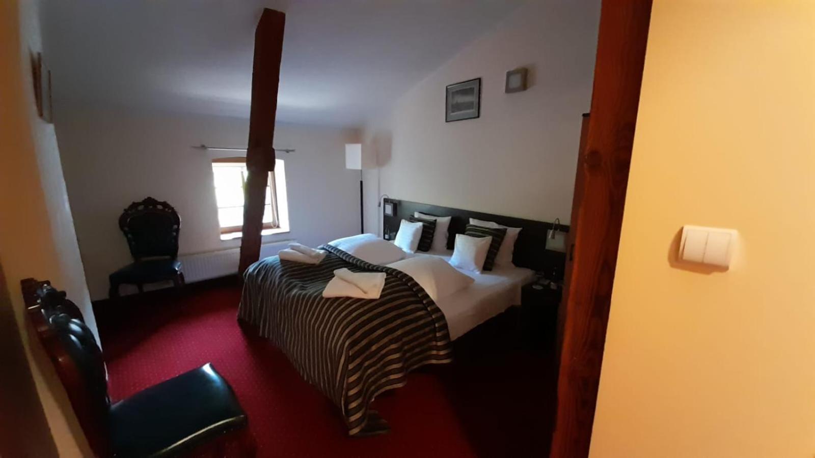 Double or Twin Room photo 2