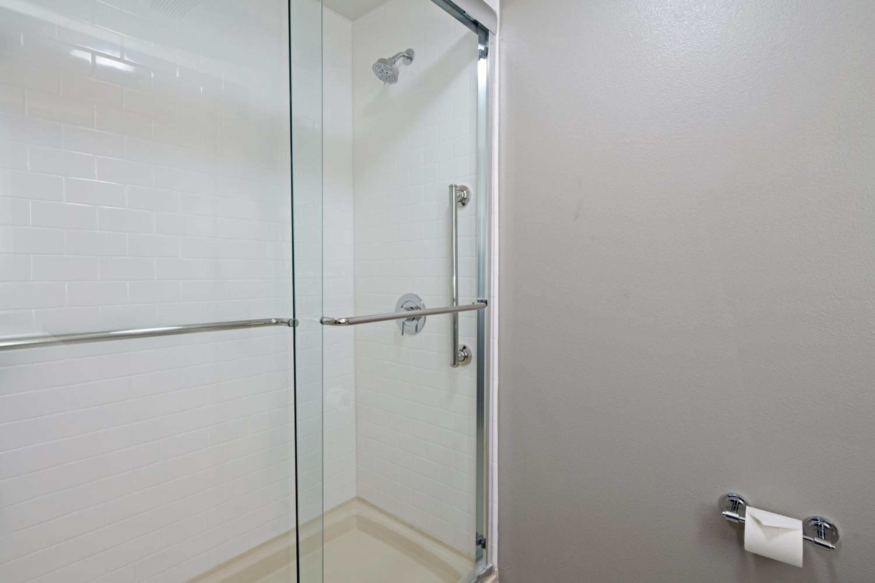 King Studio Suite - Photo 2