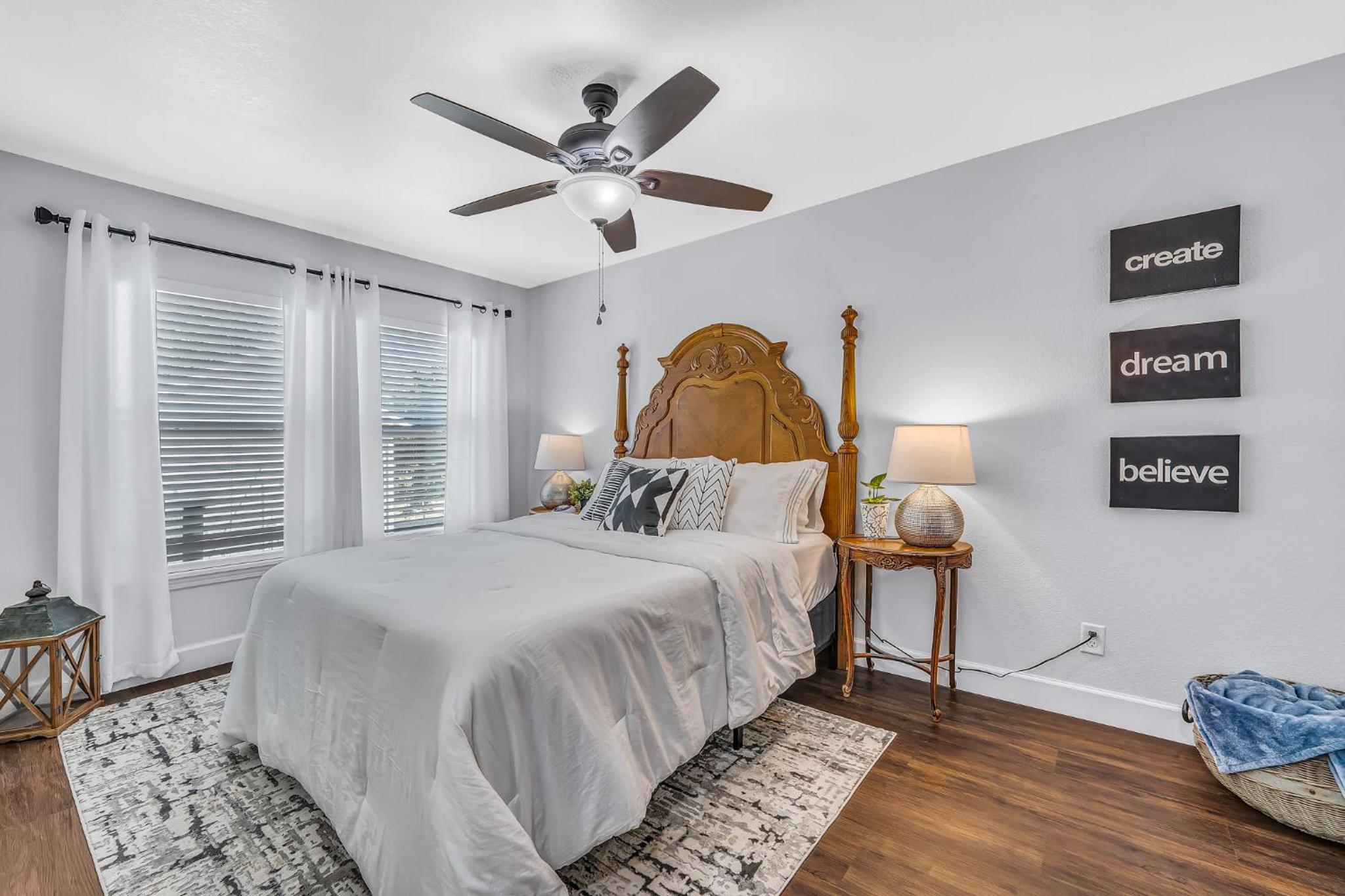 Three-Bedroom House photo 1