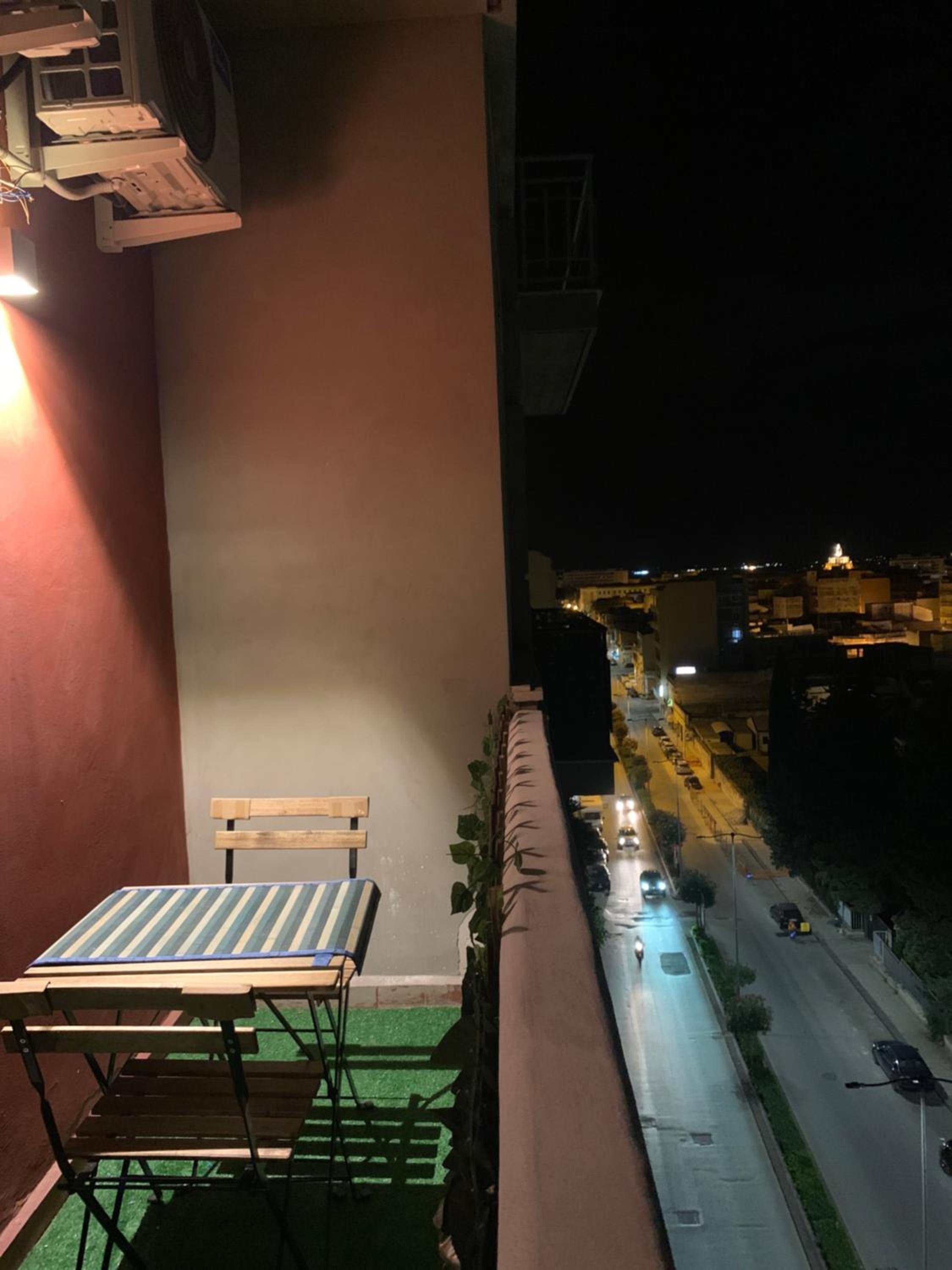 Double Room with Balcony - Photo 14