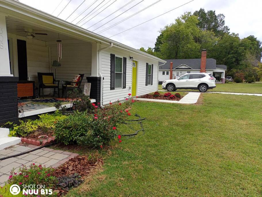Two-Bedroom House photo 2