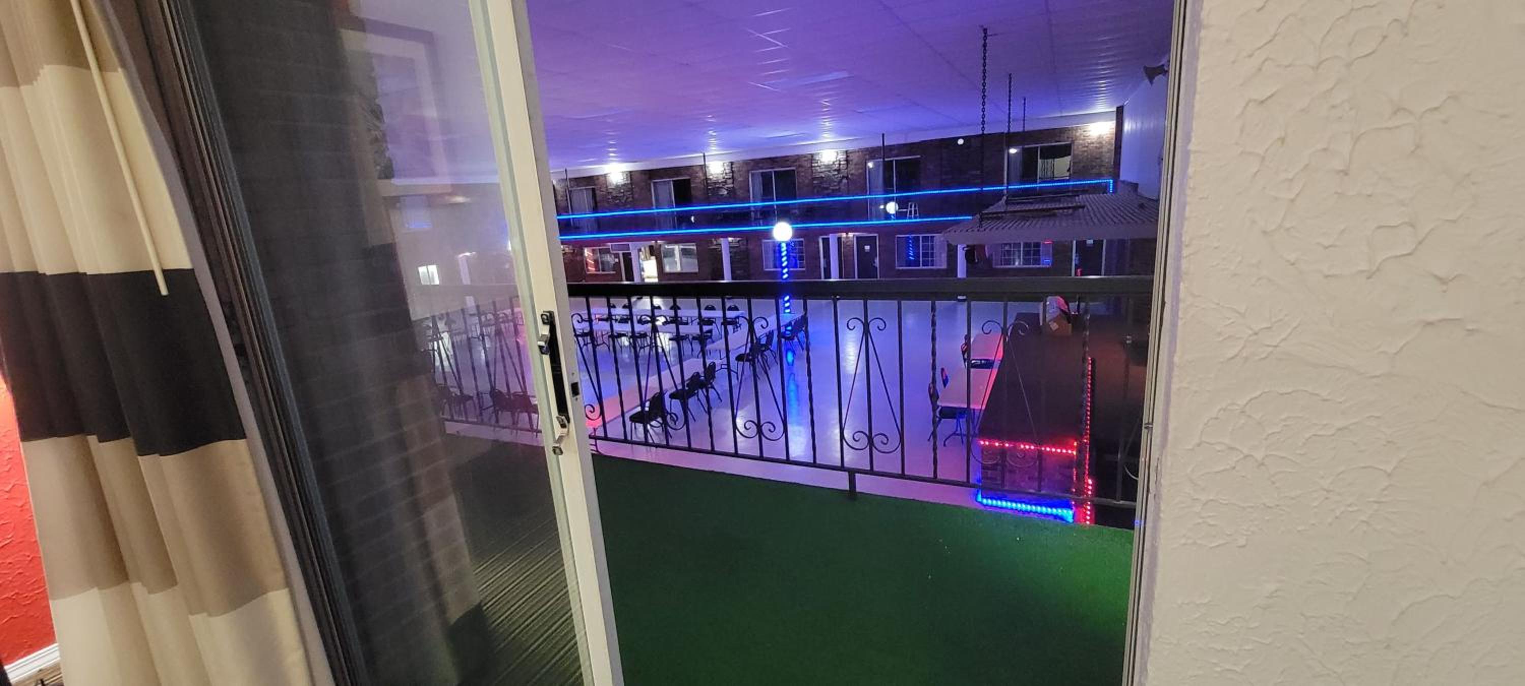 King Room - Second Floor/Non-Smoking - Photo 4