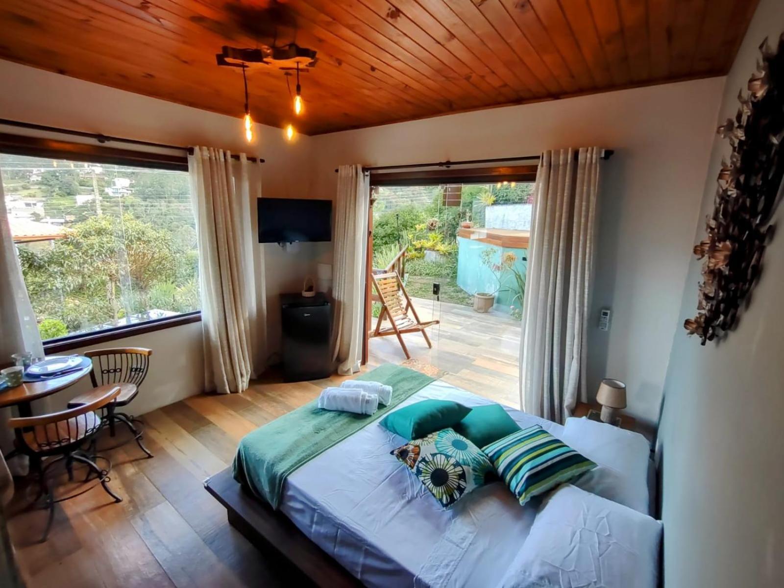 One-Bedroom House photo 1
