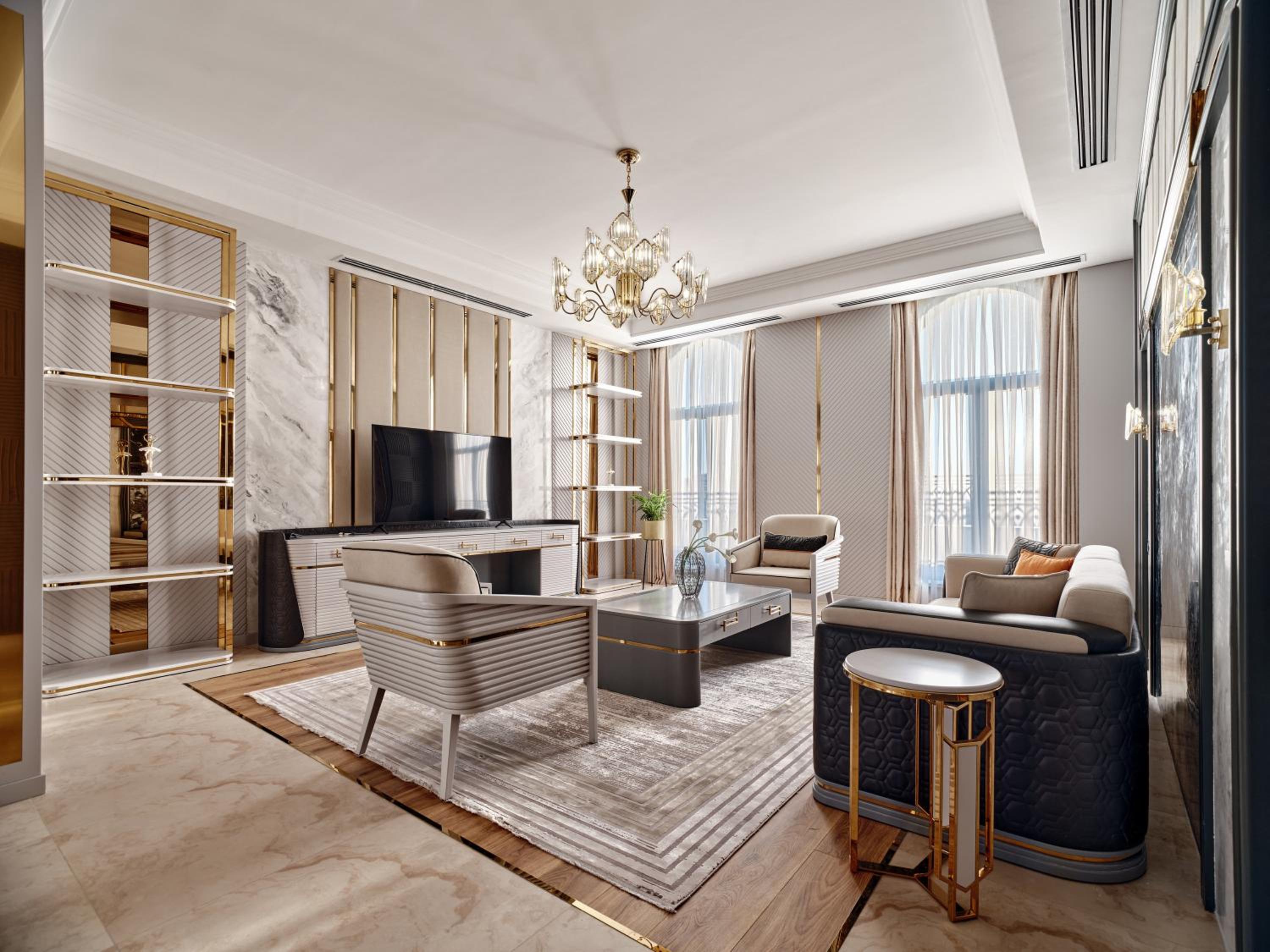Plaza Suite - Photo 1
