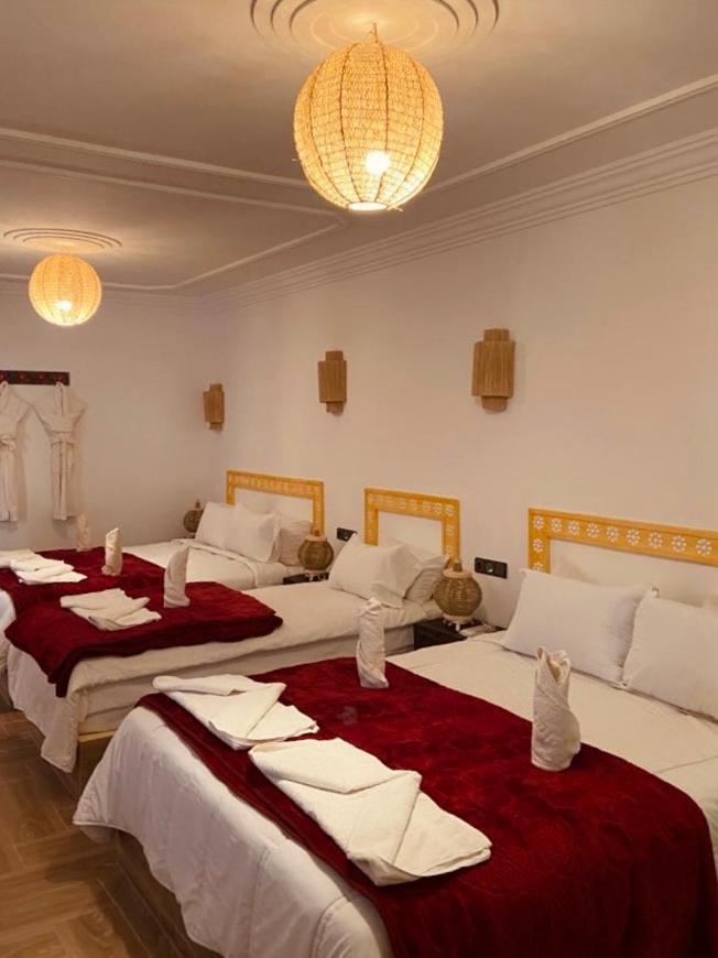 Double or Twin Room with Mountain View - Photo 8