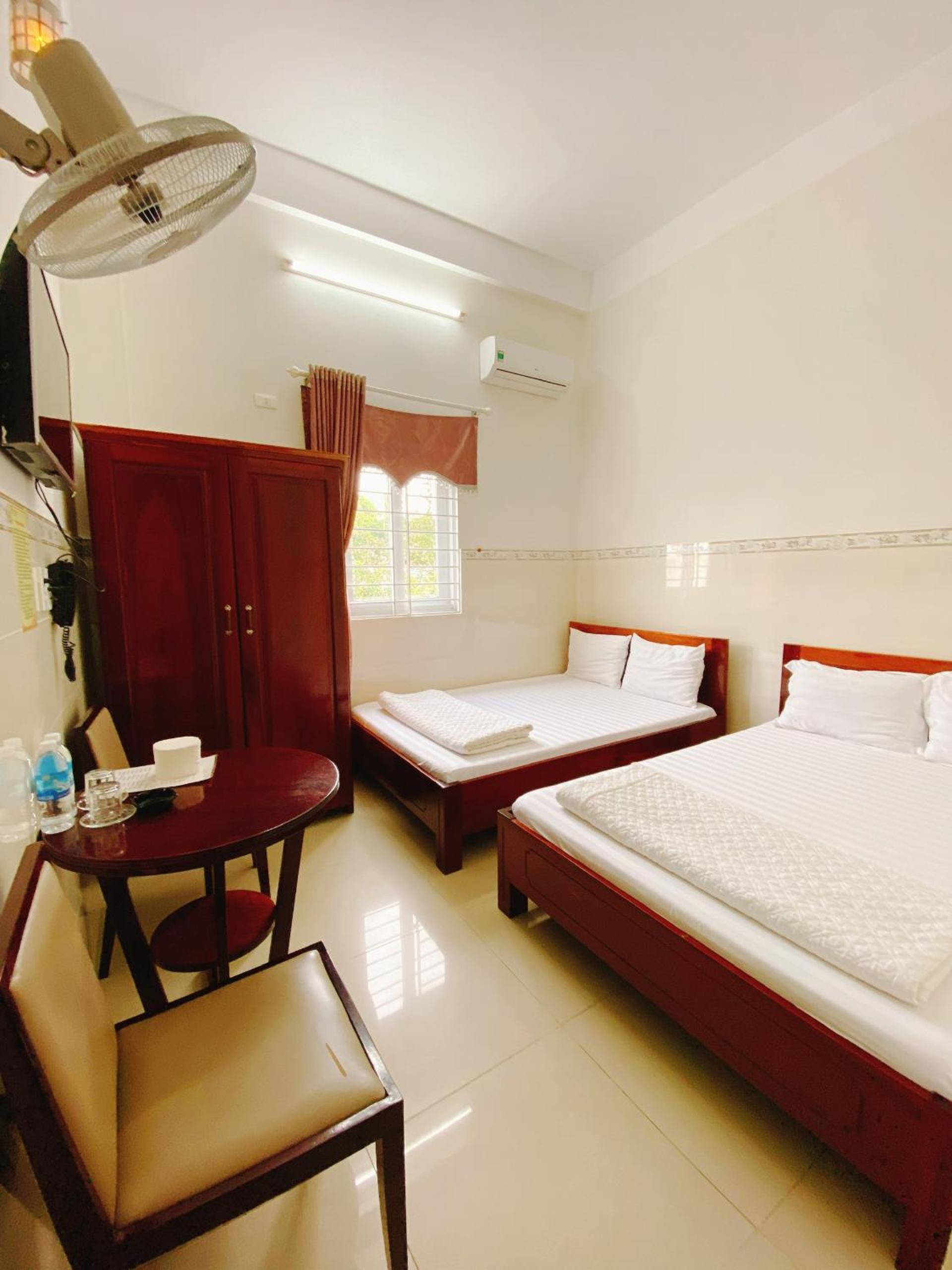 Deluxe Double or Twin Room with Mountain View