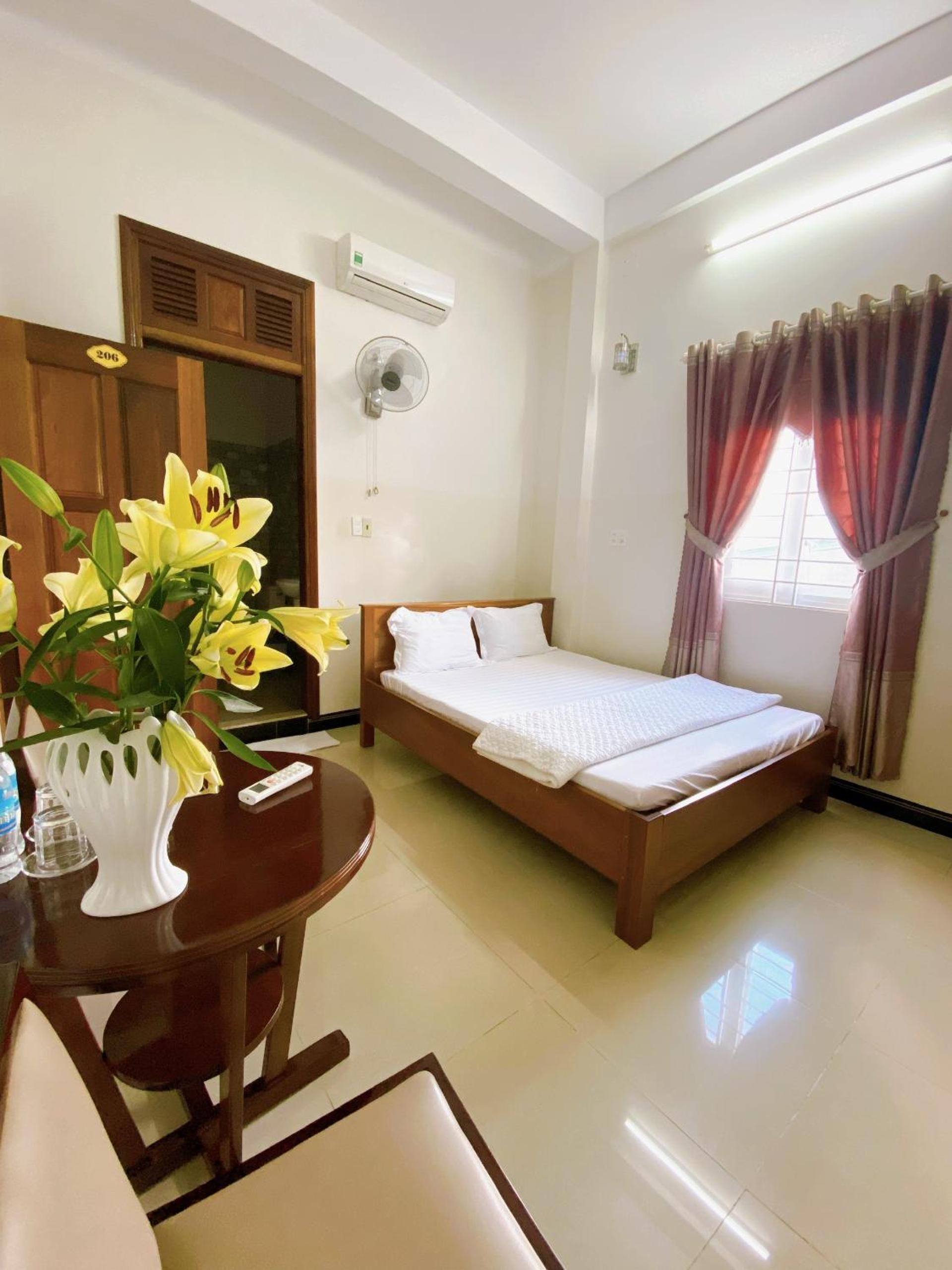 Single Room photo 2
