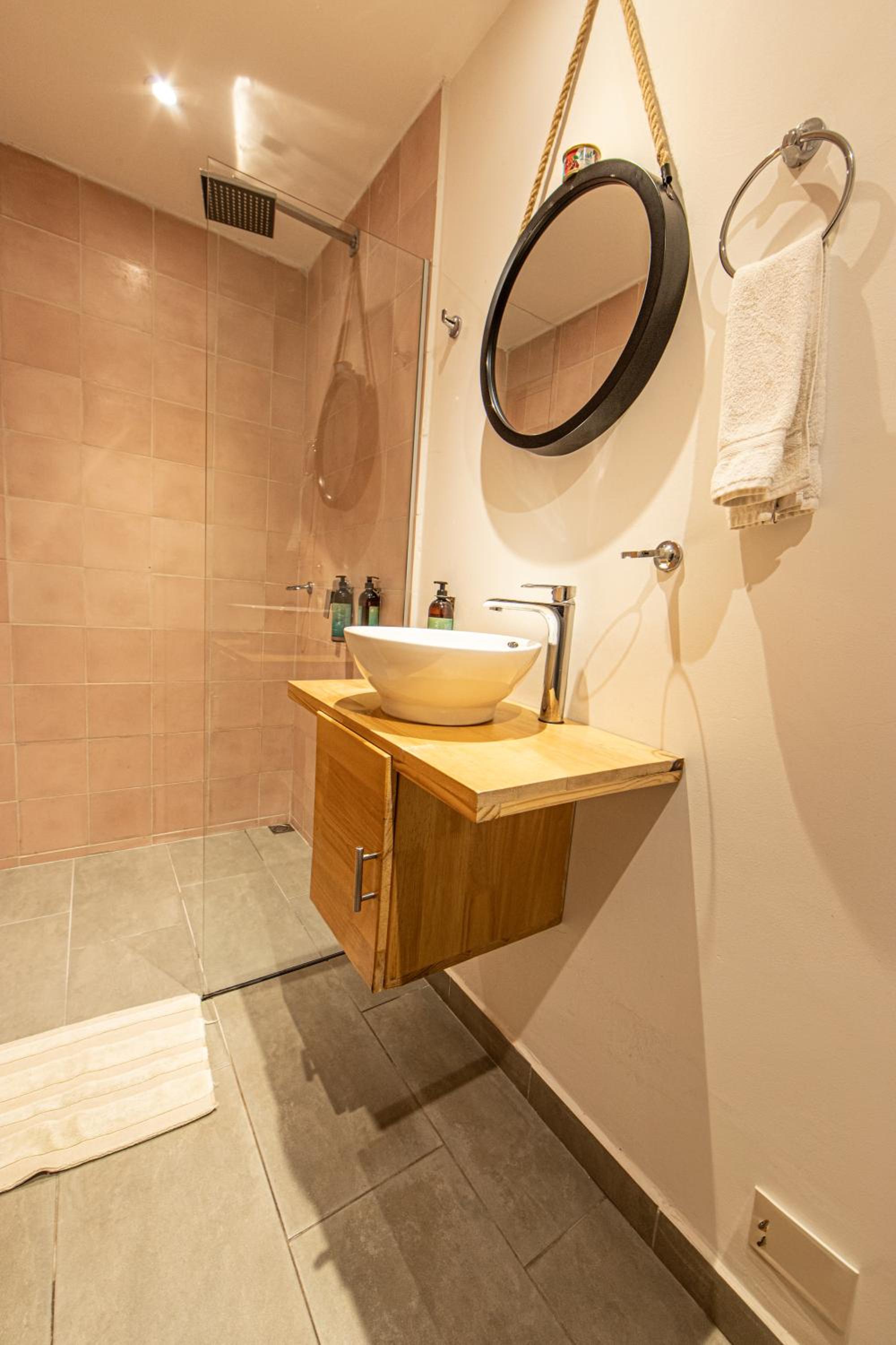 Deluxe Double Room with Balcony - Photo 3