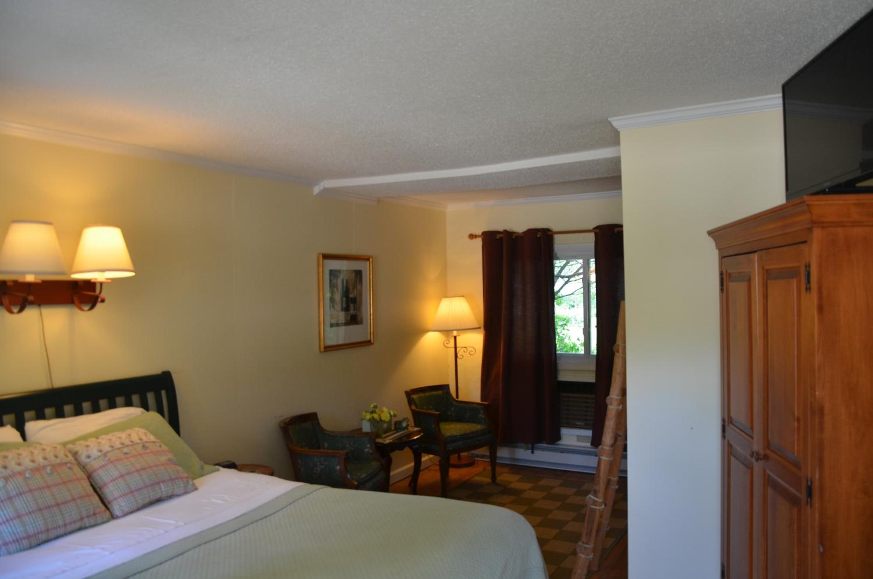 Queen Room