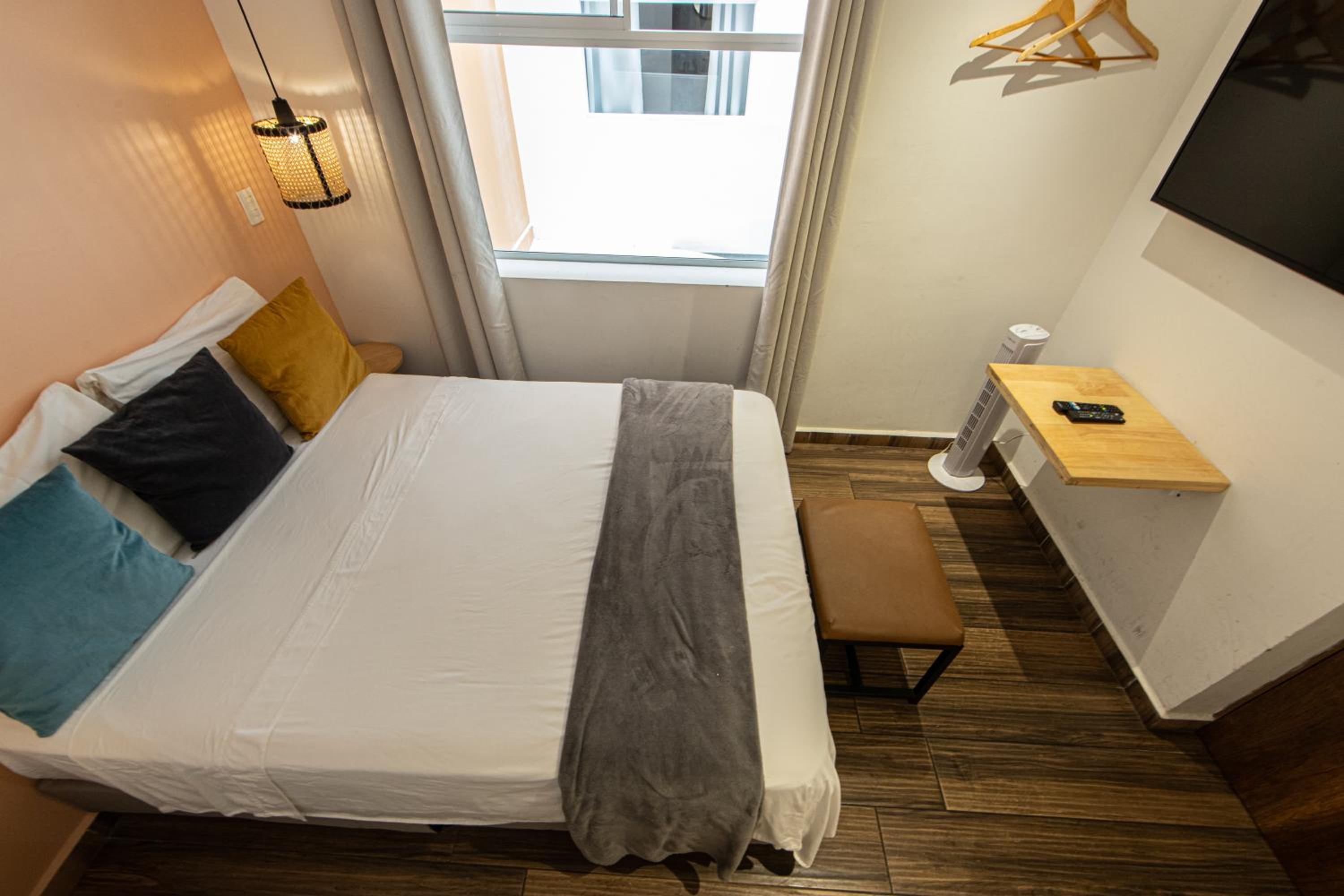 Standard Double Room - Photo 5