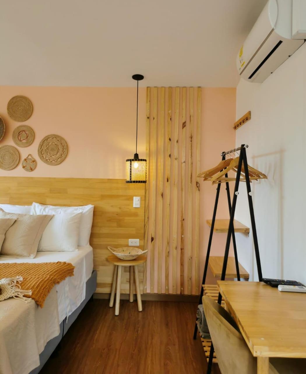 Studio with Balcony - Photo 3