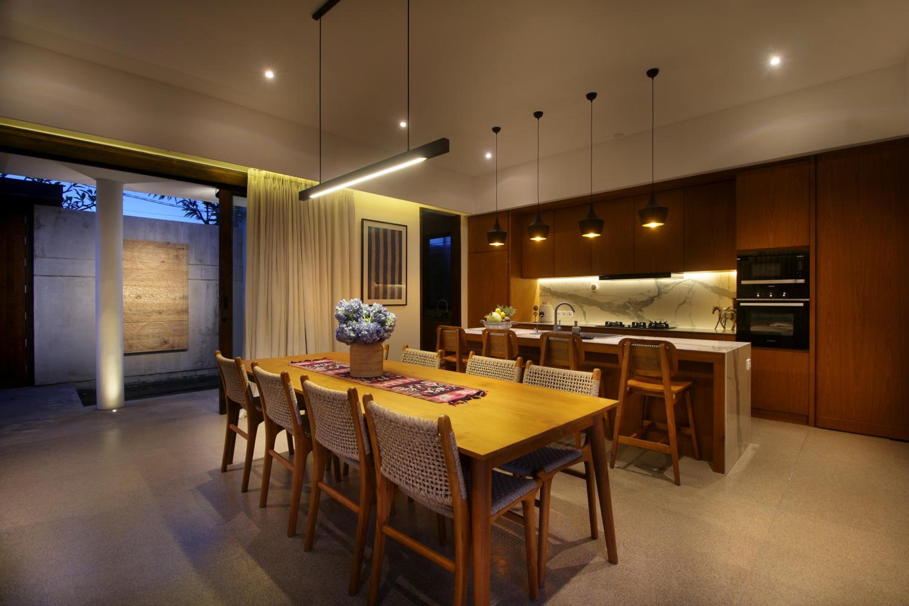 Villa with Private Pool - Photo 2