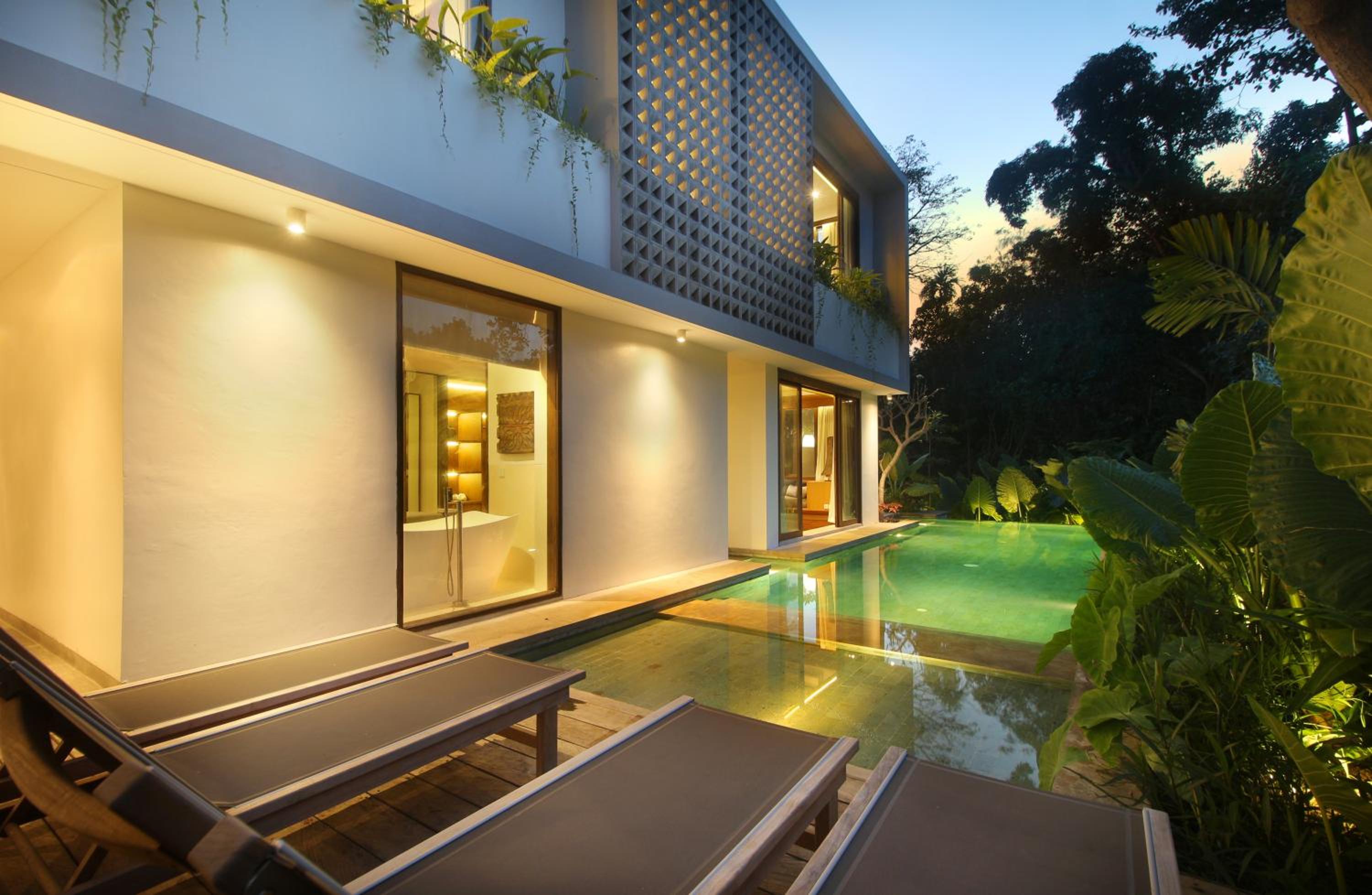 Villa with Private Pool - Photo 5