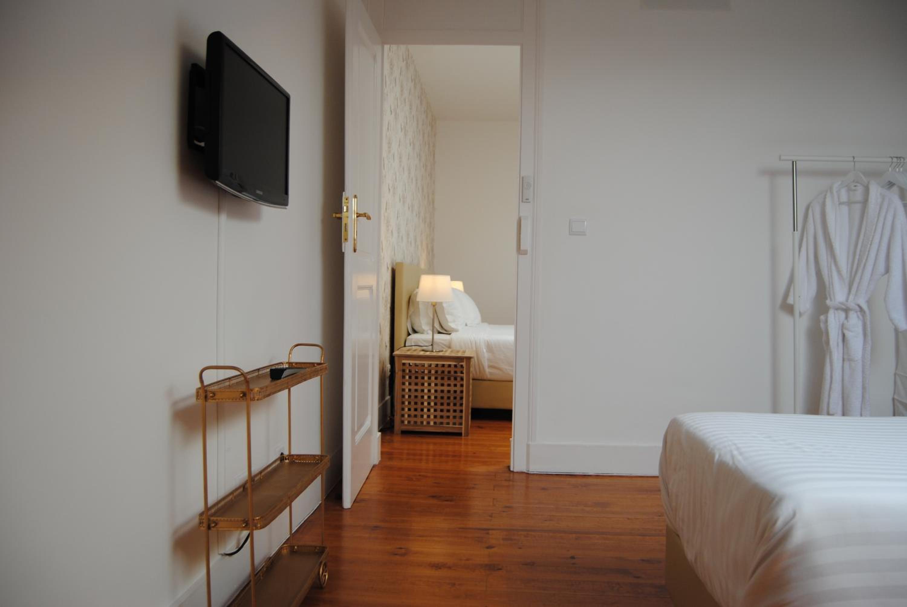 Standard Triple Room with Shared Bathroom photo 2