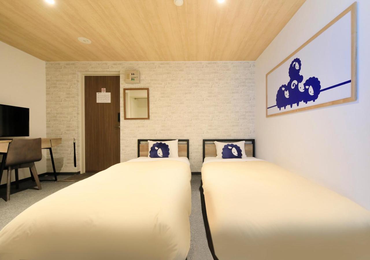 Twin Room with Private Bathroom