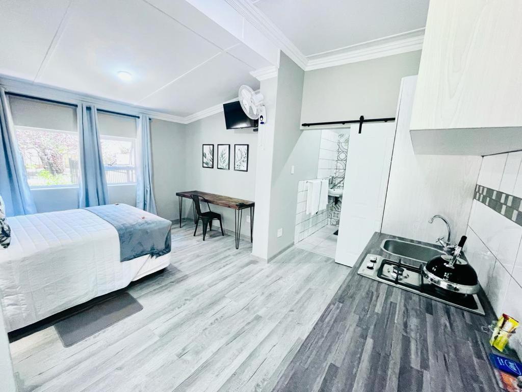 Deluxe Double Room - Photo 6