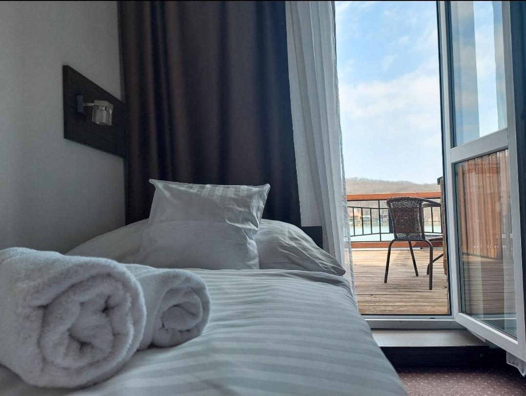Twin Room with Balcony photo 2