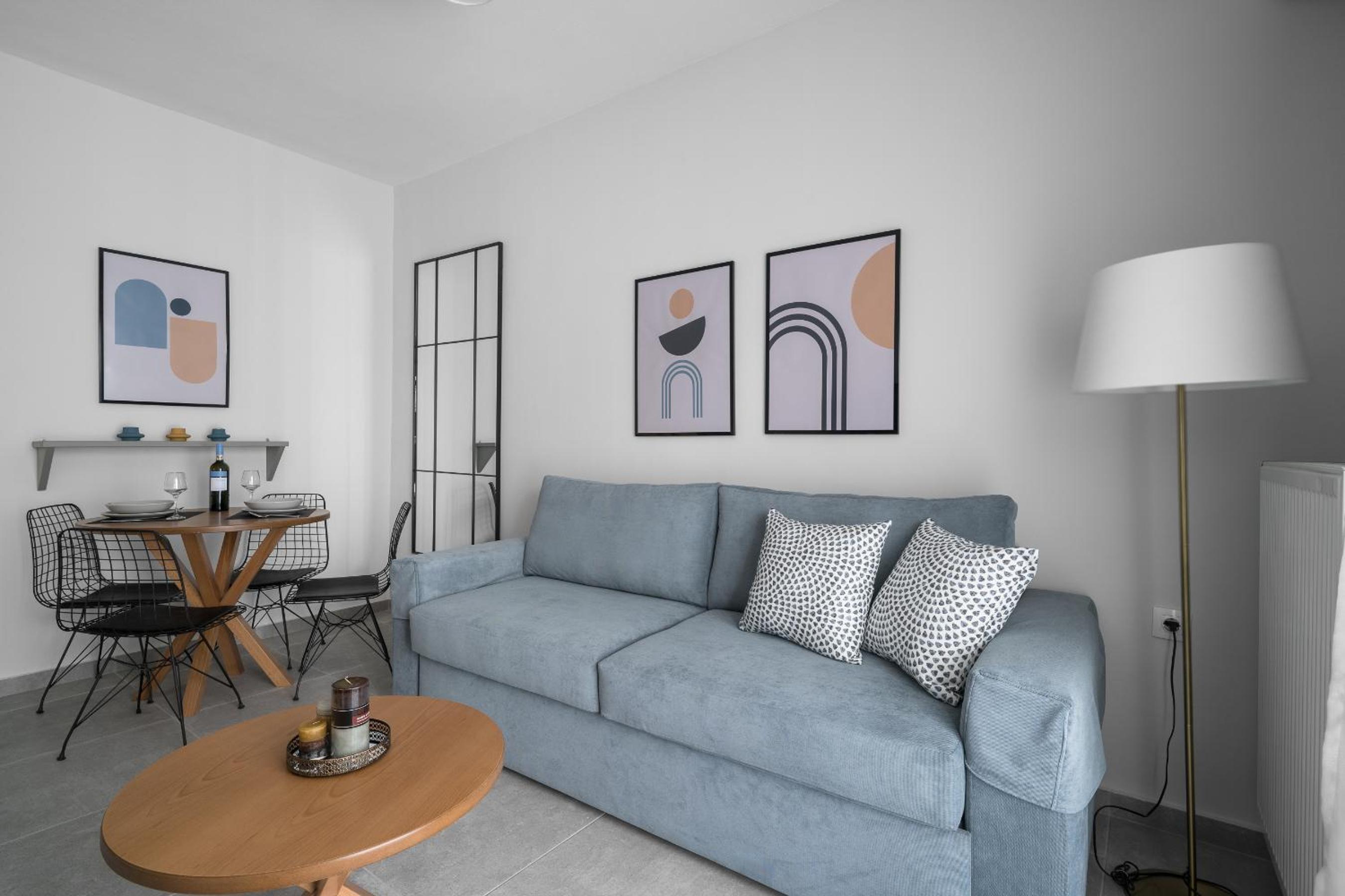One-Bedroom Apartment