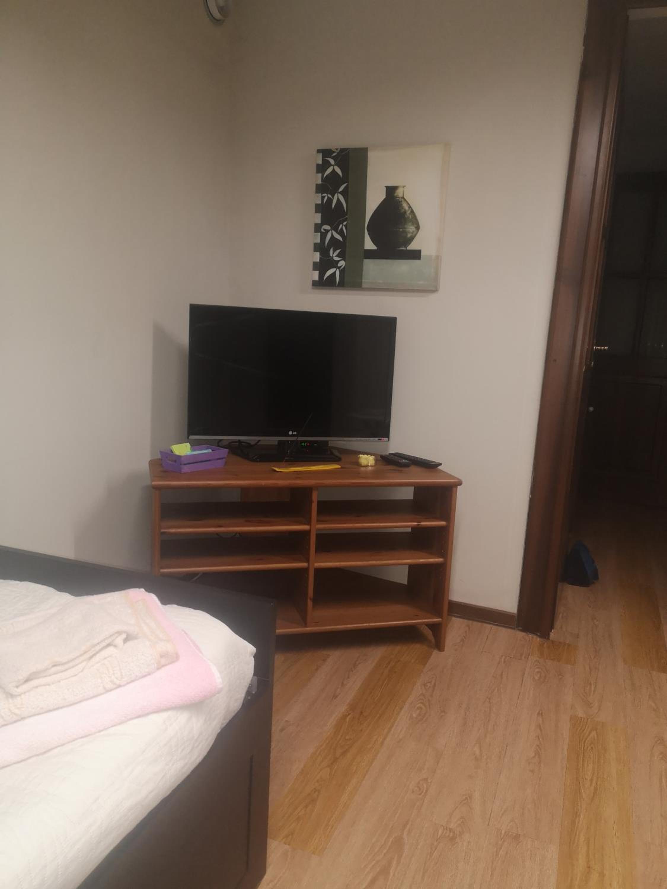 One-Bedroom Apartment photo 3