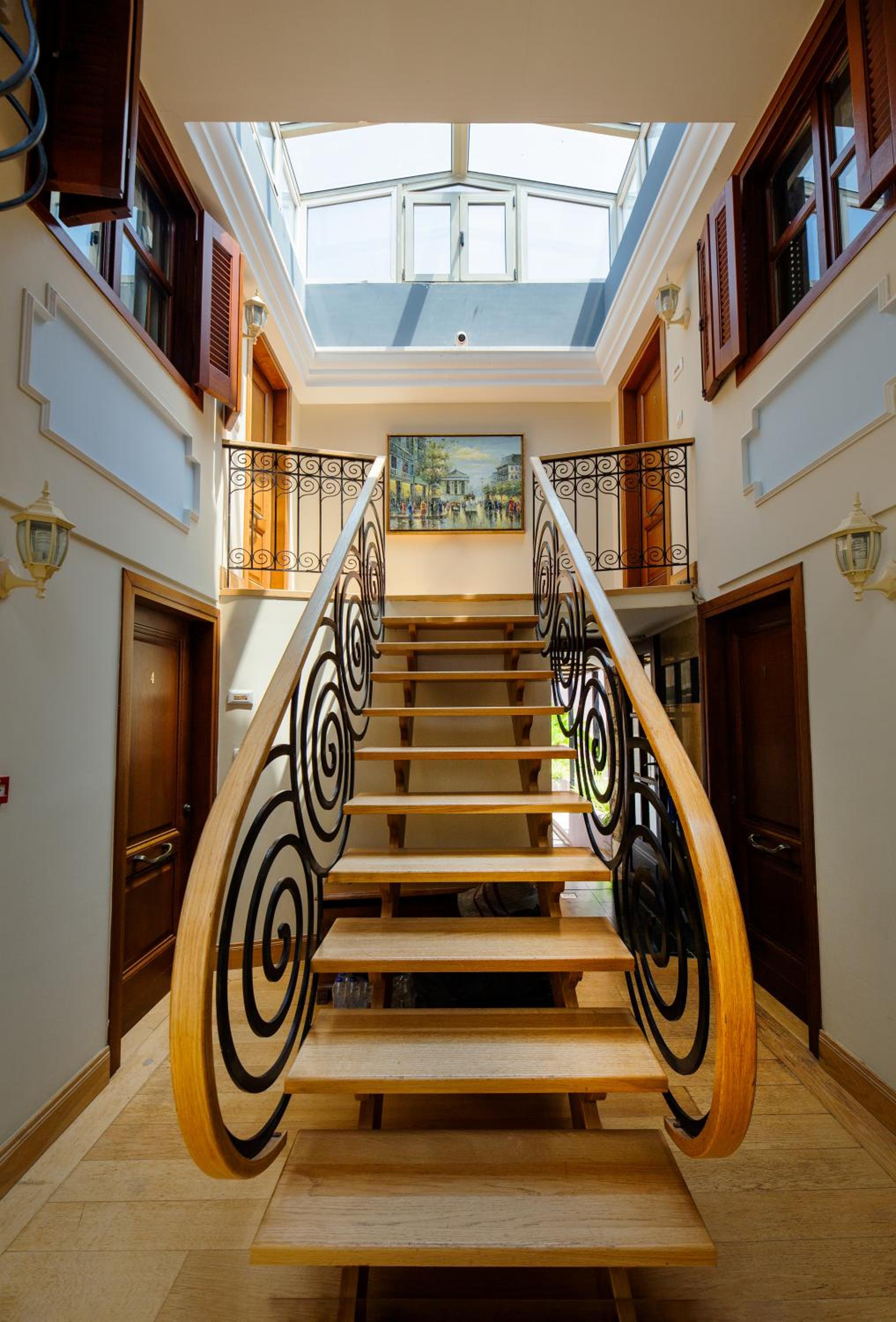 Comfort Suite with Atrium View
