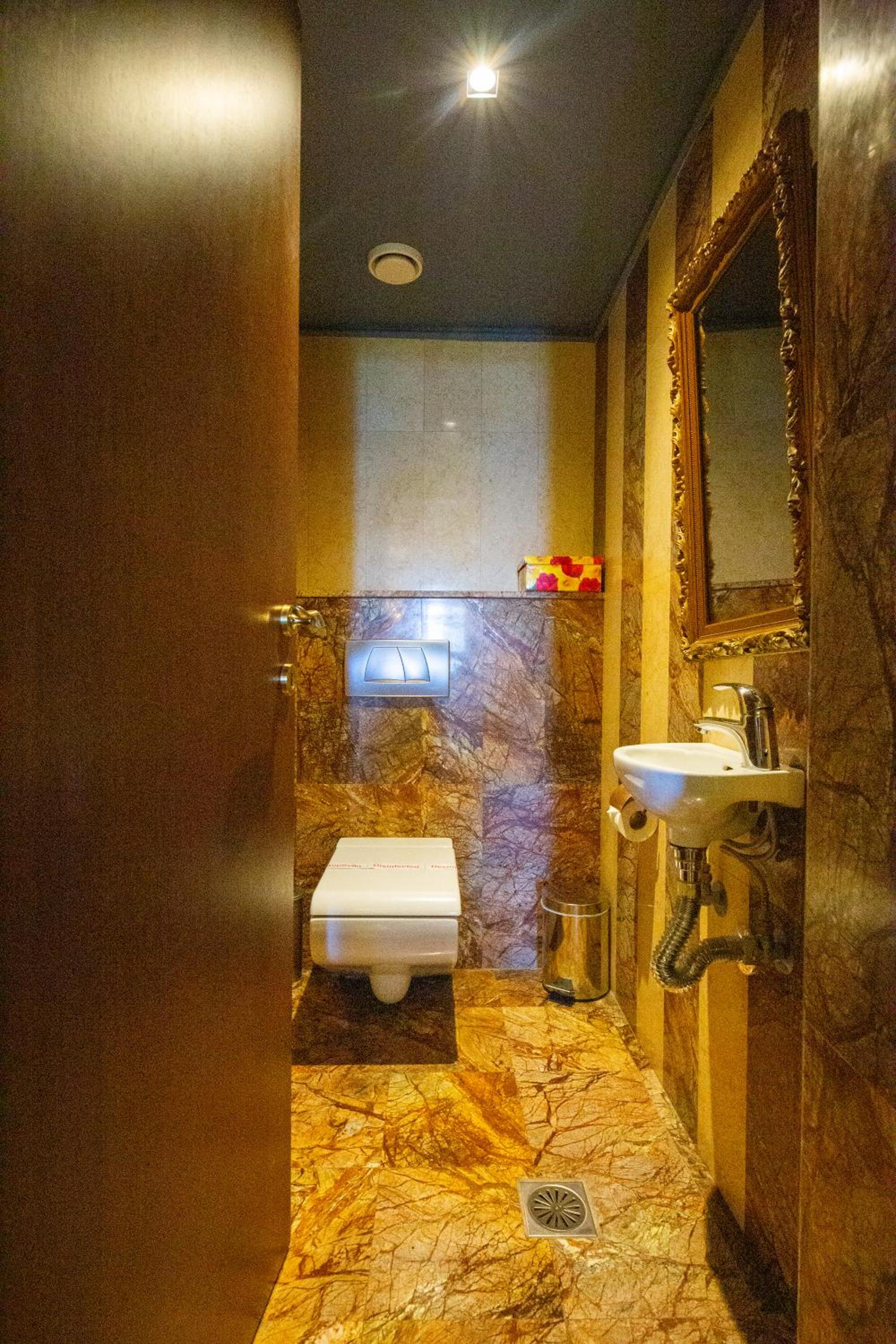 Superior Suite with Sea View thumbnail 5