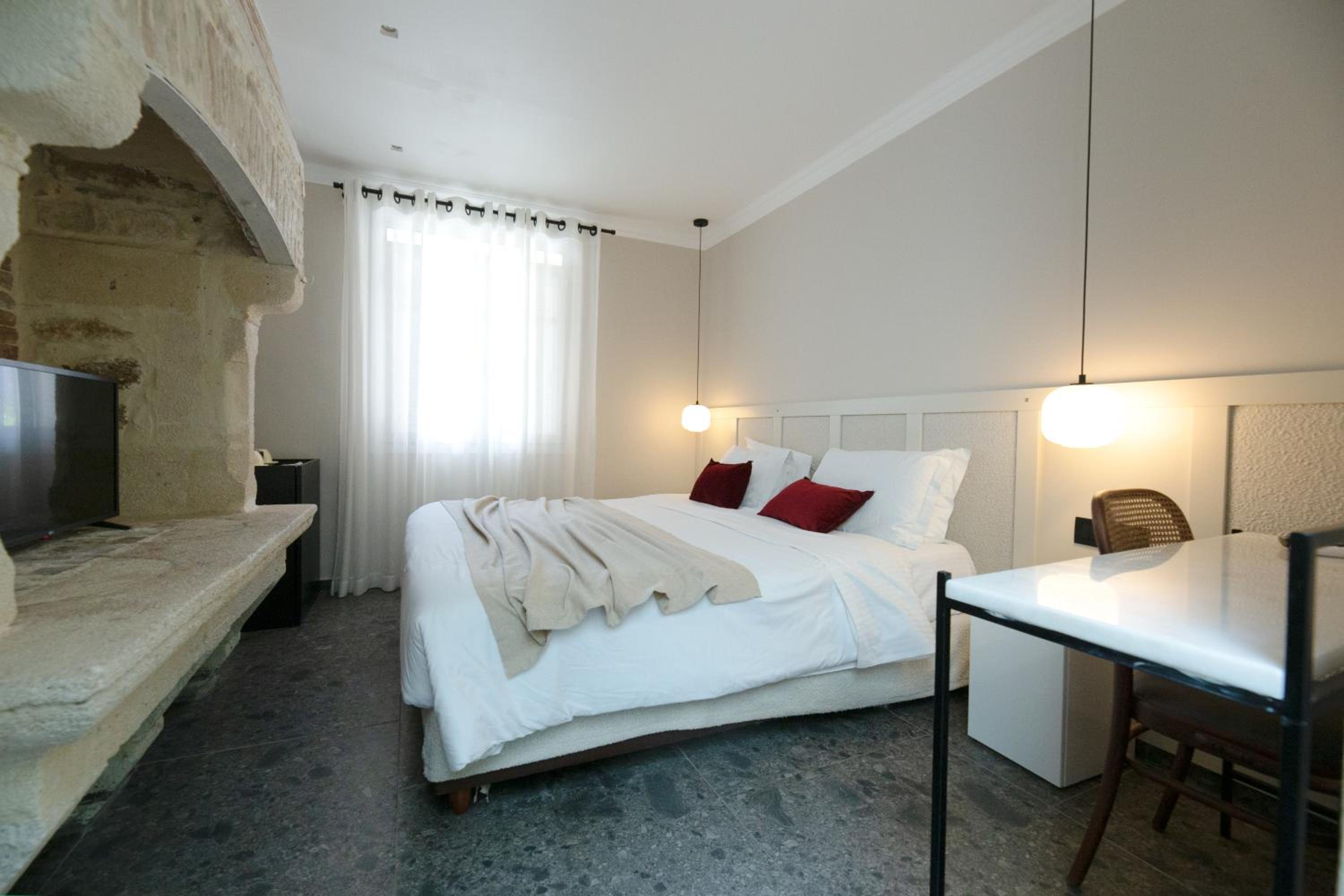 Double or twin Room with Patio view