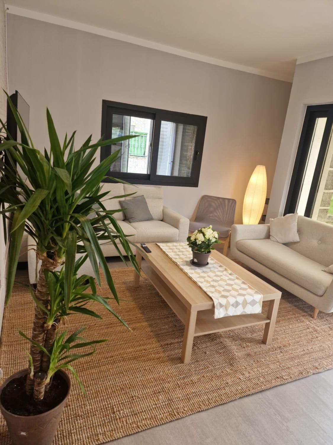 Three-Bedroom House photo 2