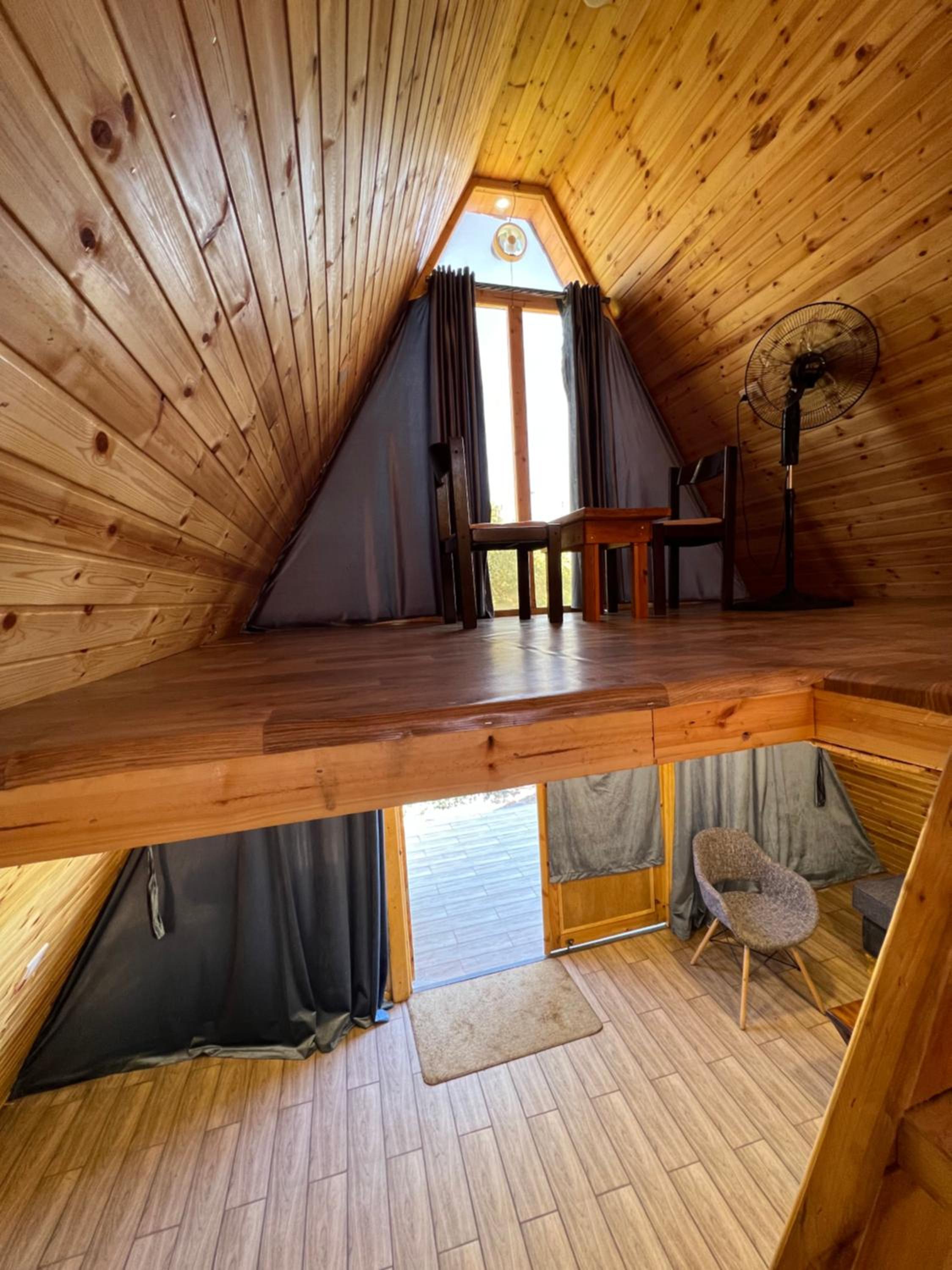 One-Bedroom House photo 1
