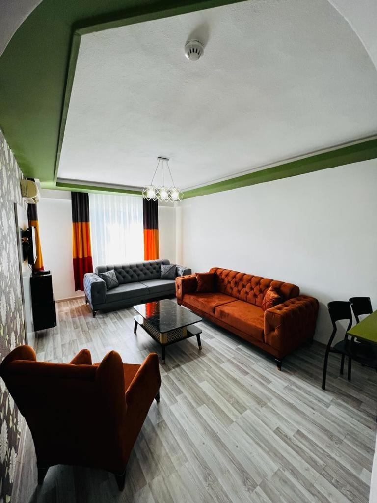 Family Suite with Balcony - Photo 35