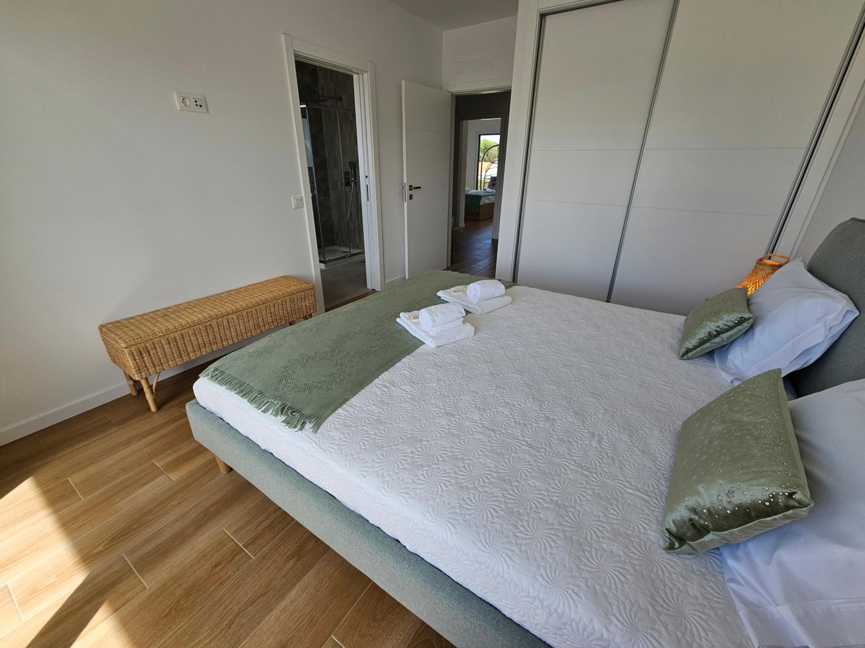Villa photo 3