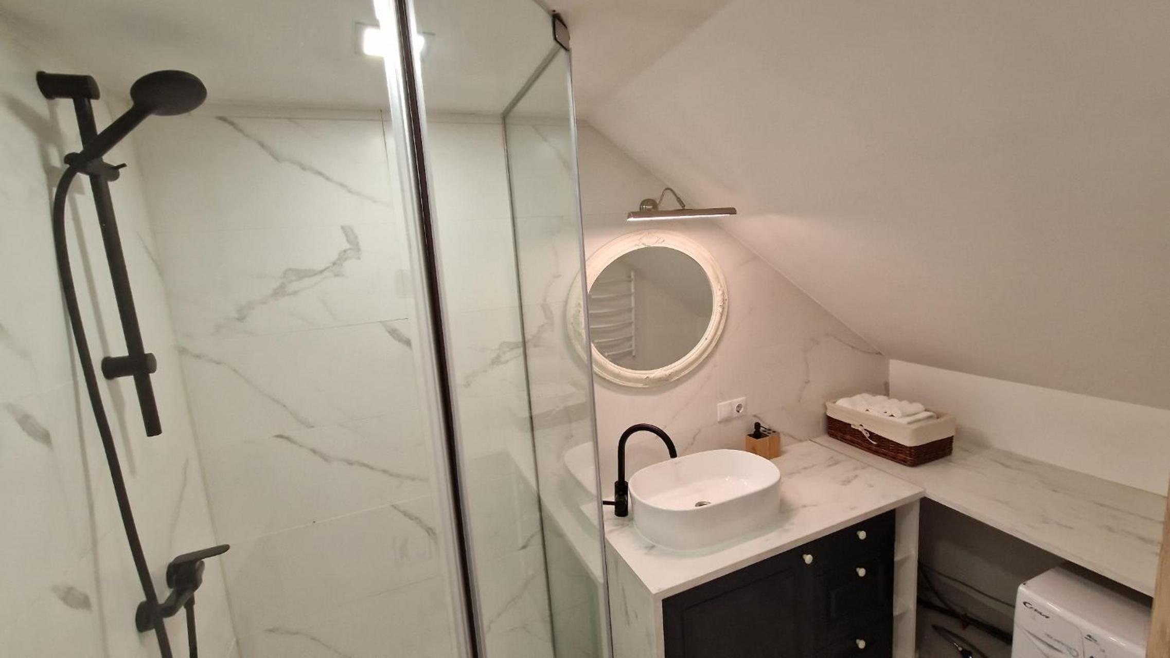 Apartment - Photo 19