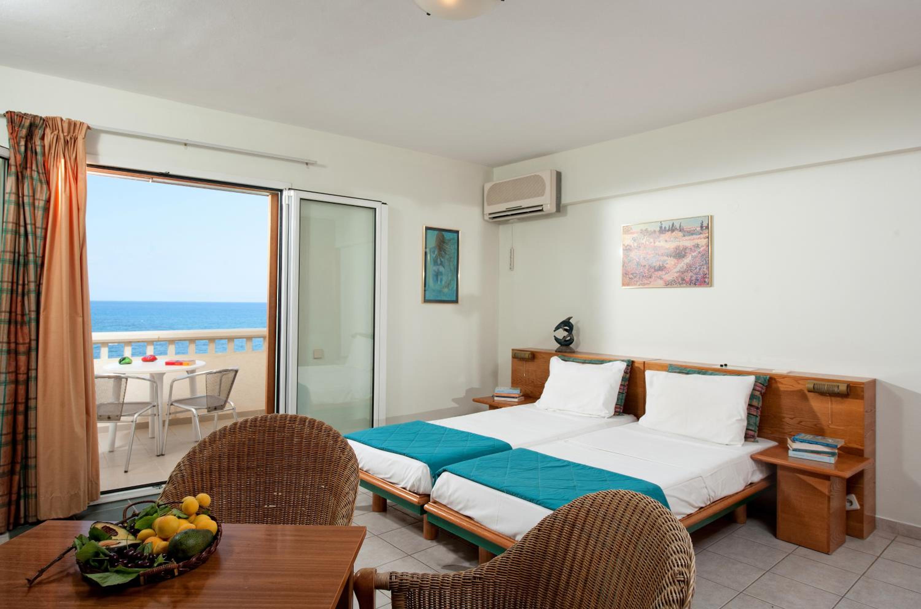 Studio with Sea View photo 1