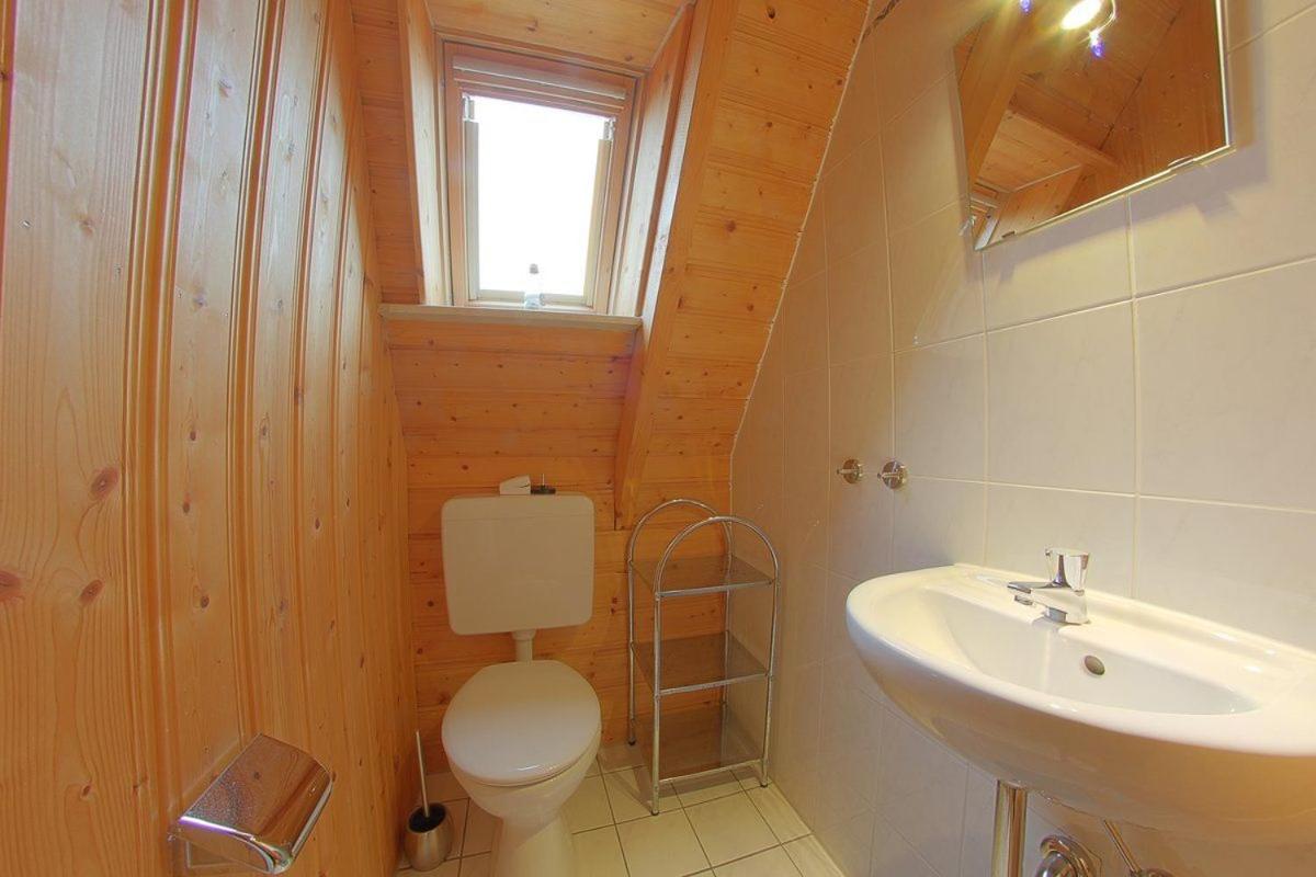 Three-Bedroom House photo 3