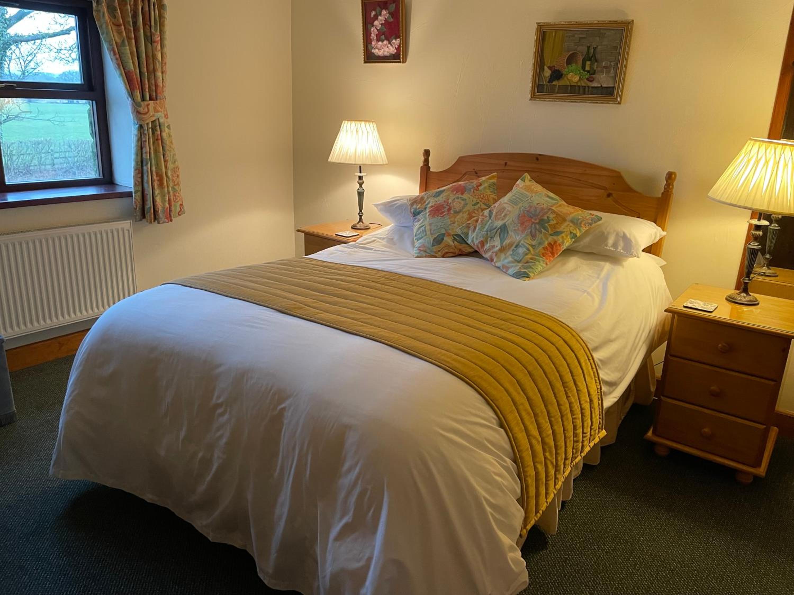 Double Room - Photo 10