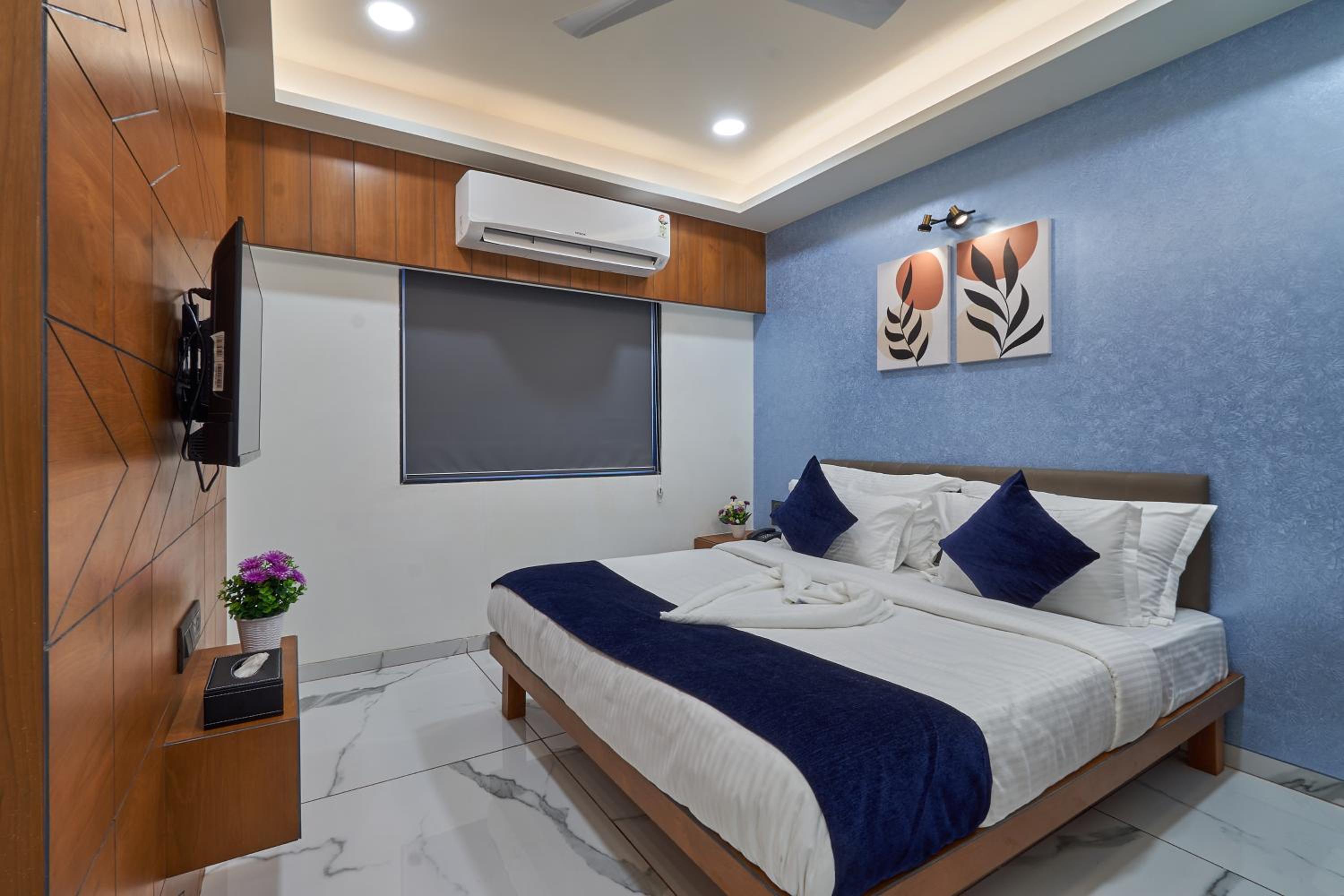 Double Room with Pool View