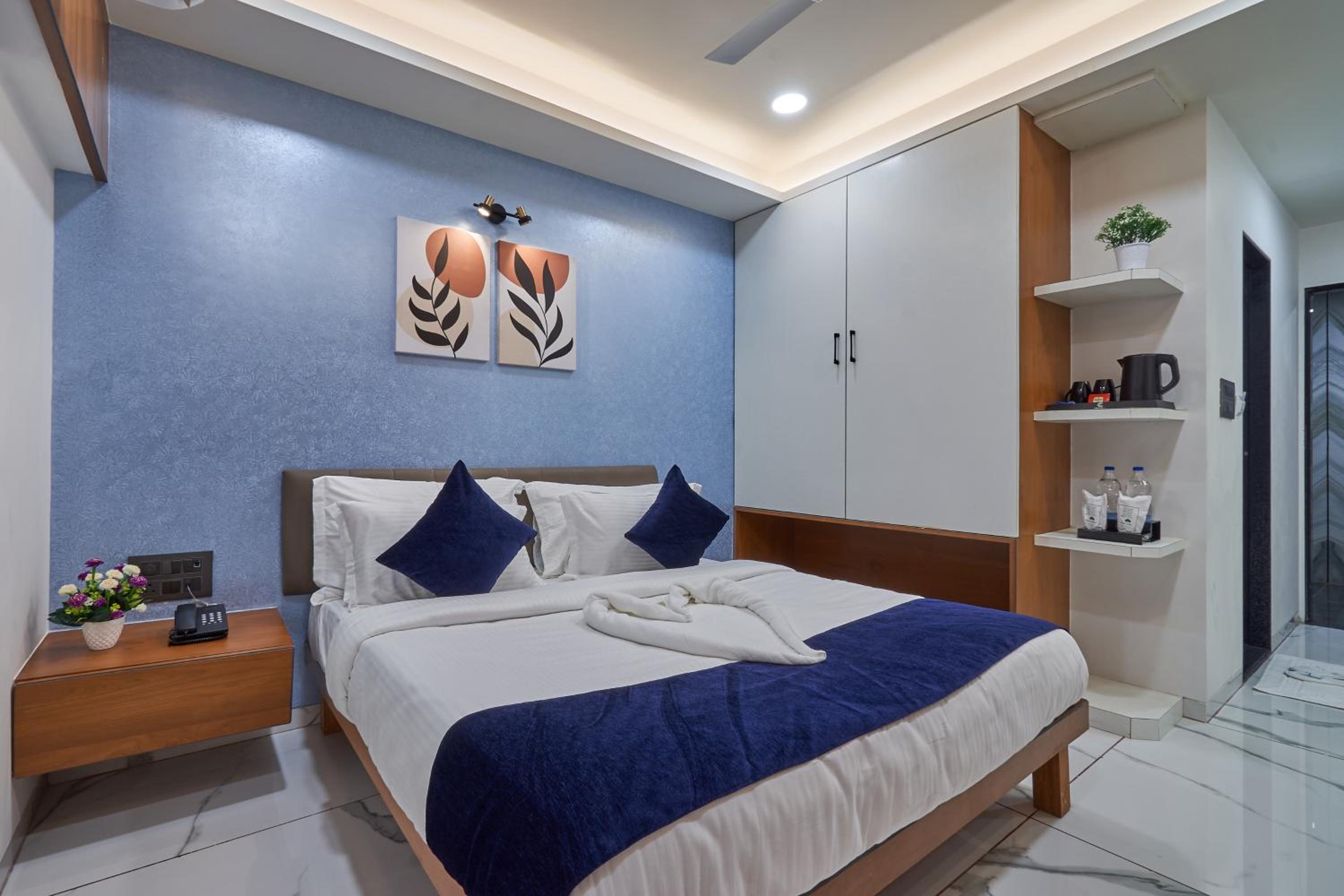 Double Room with Pool View photo 2