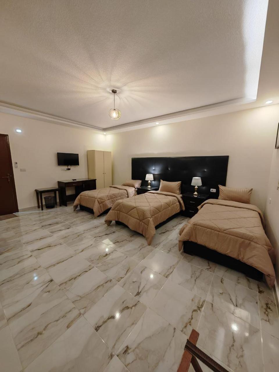 Triple Room photo 2